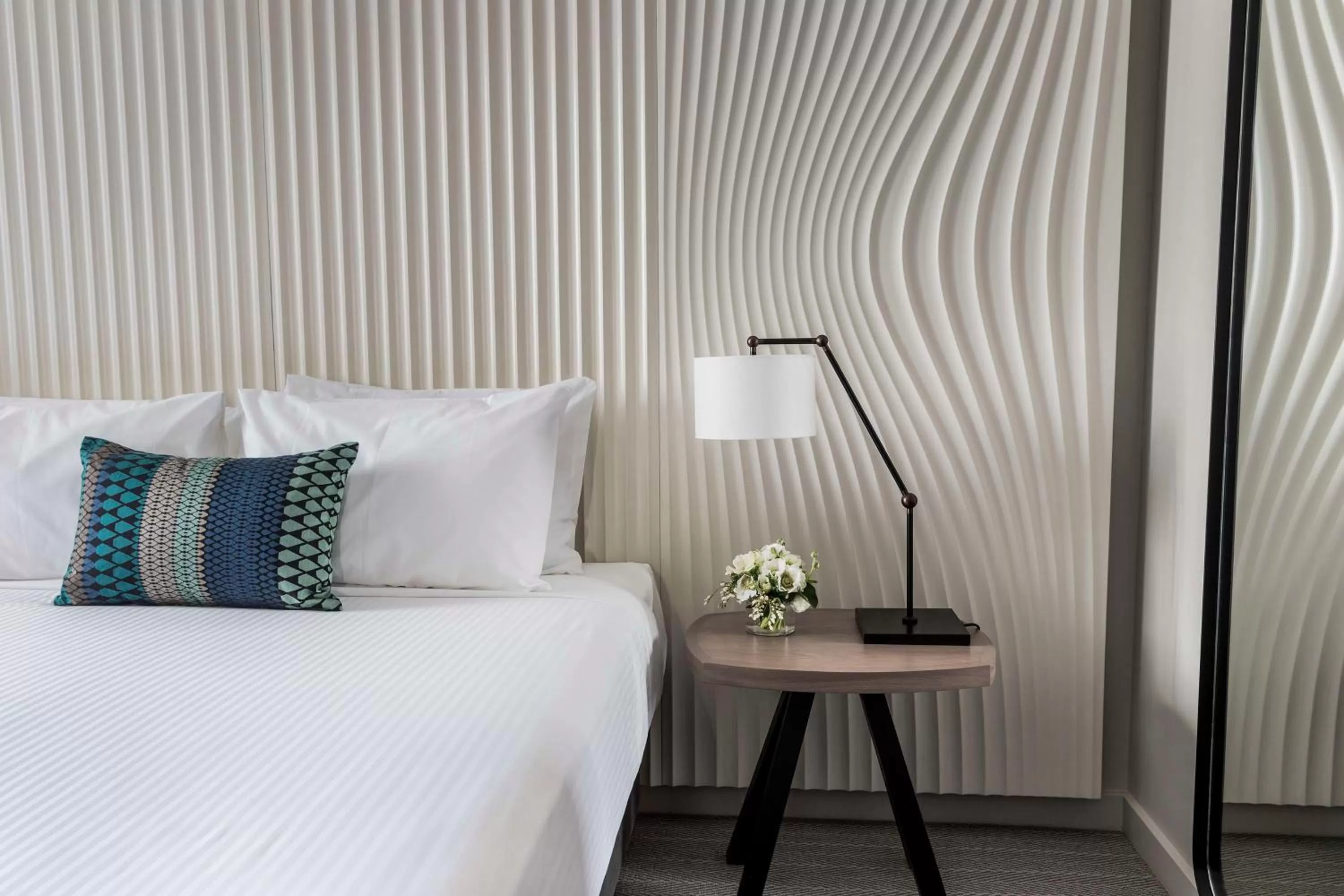 Bed in DoubleTree by Hilton Melbourne