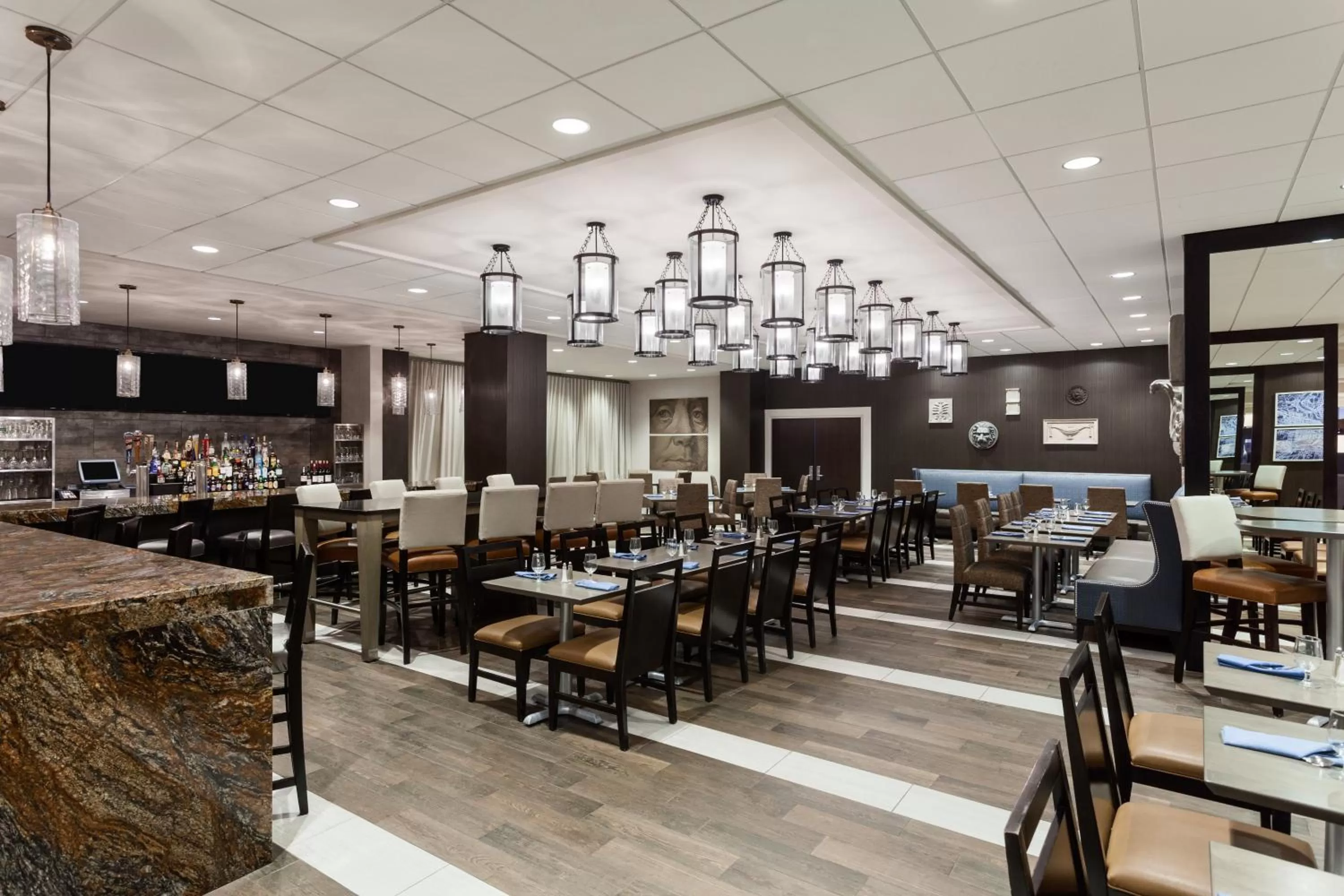 Restaurant/places to eat in Wyndham Philadelphia-Historic District