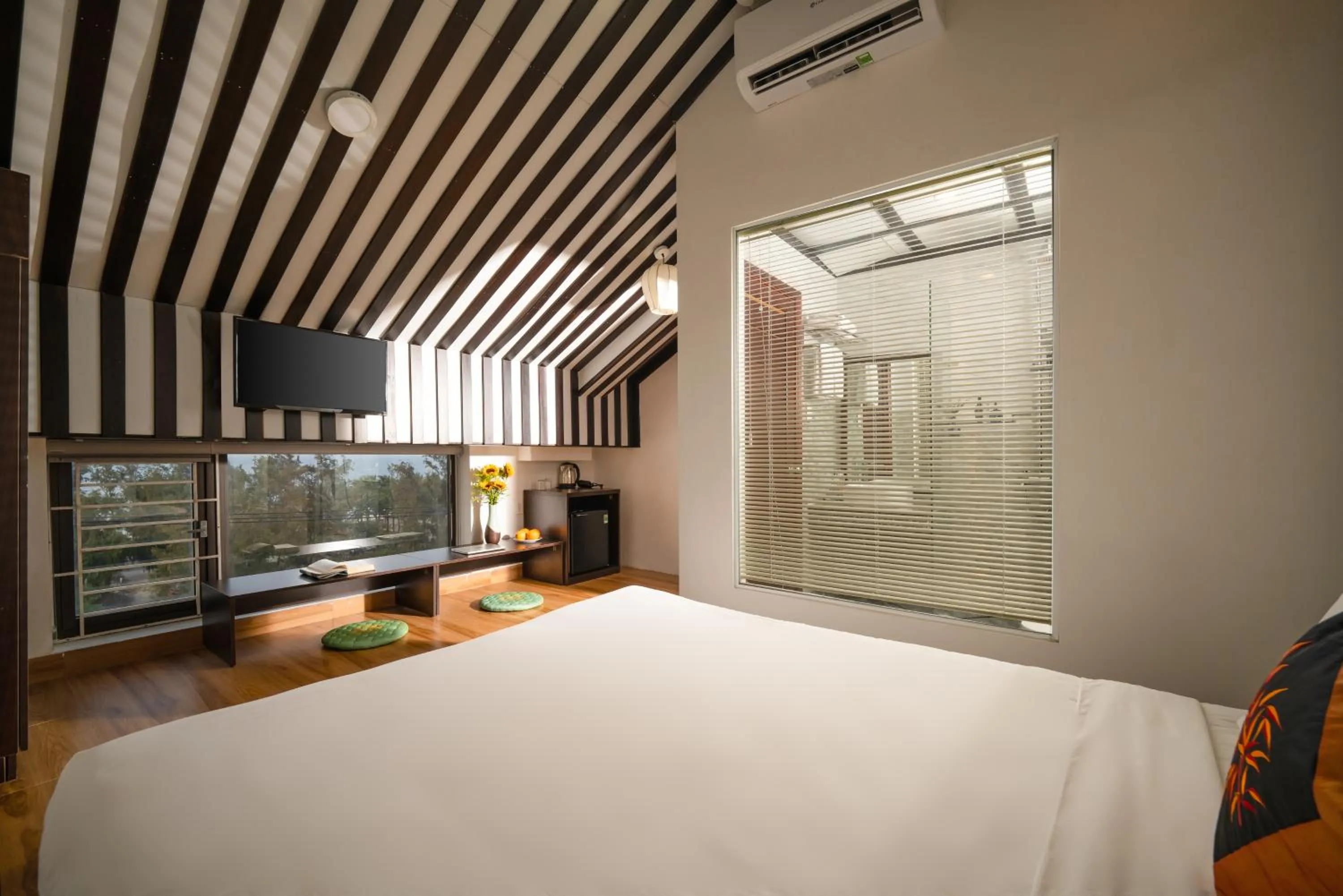 Bed in Viet Long Hoian Beach Hotel - STAY 24H