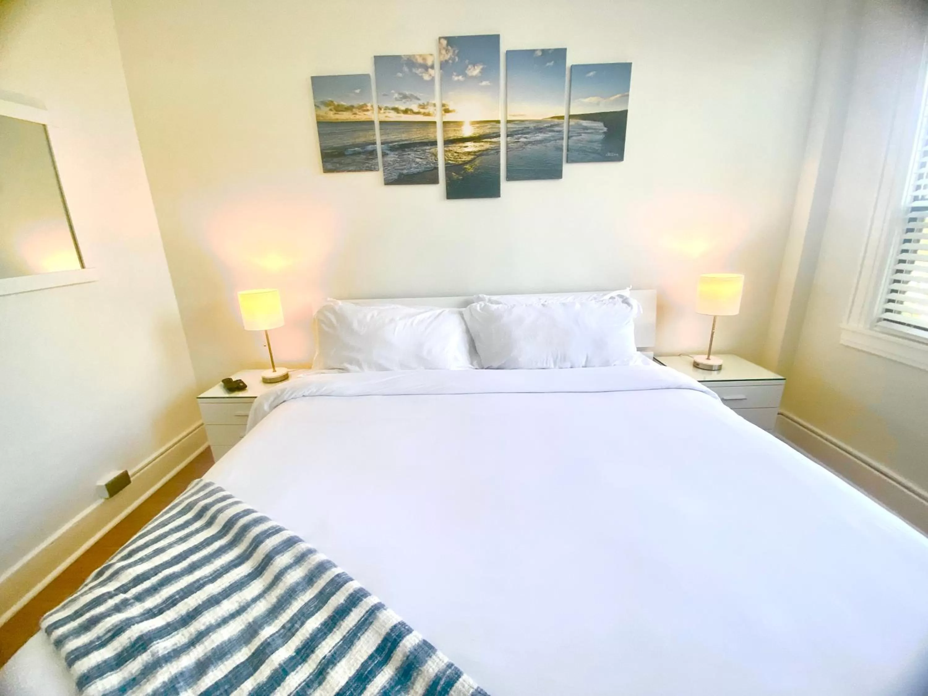 Bedroom, Bed in Tropicals of Palm Beach