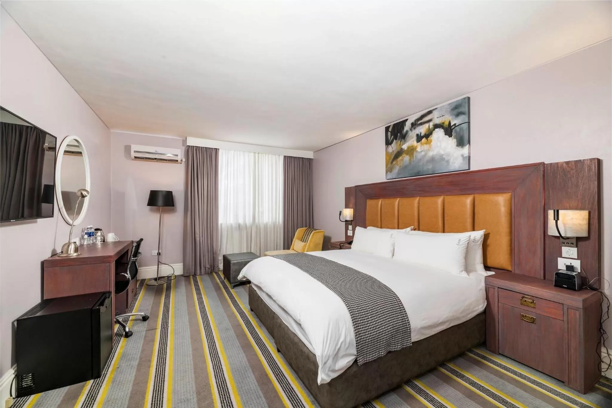 Photo of the whole room, Bed in Holiday Inn - Mutare by IHG