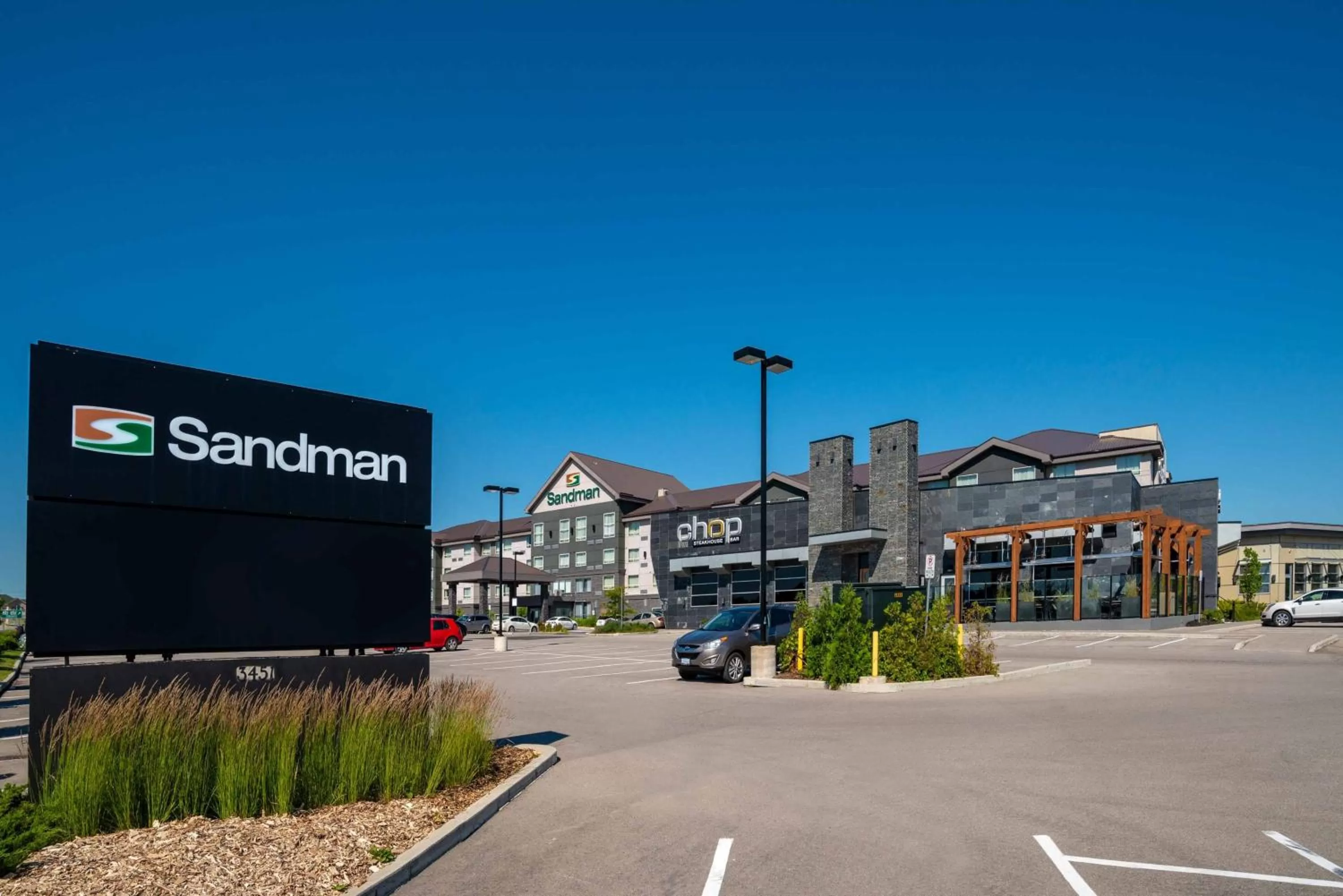 Property building in Sandman Hotel Oakville