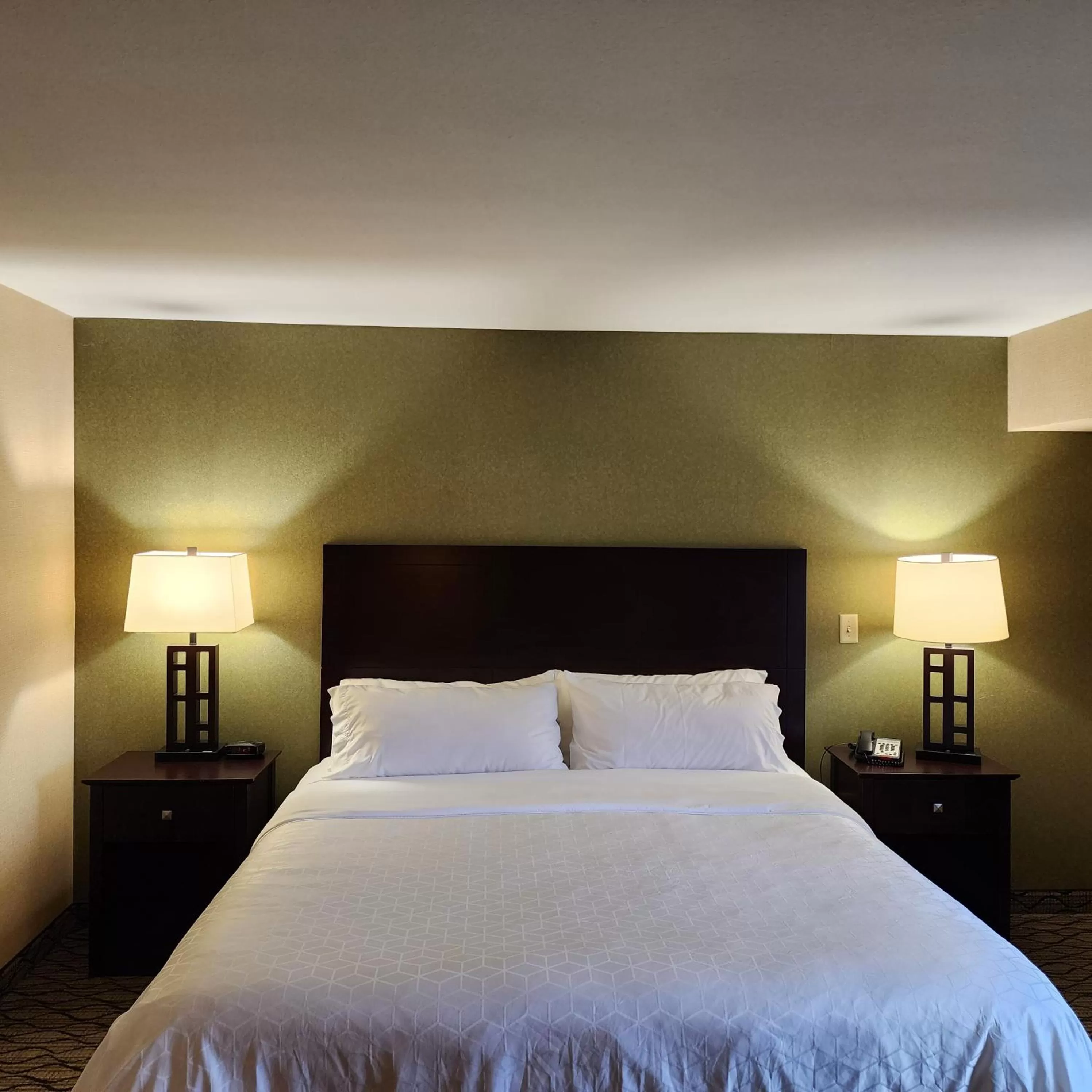 Bed in Kittanning Plaza Hotel