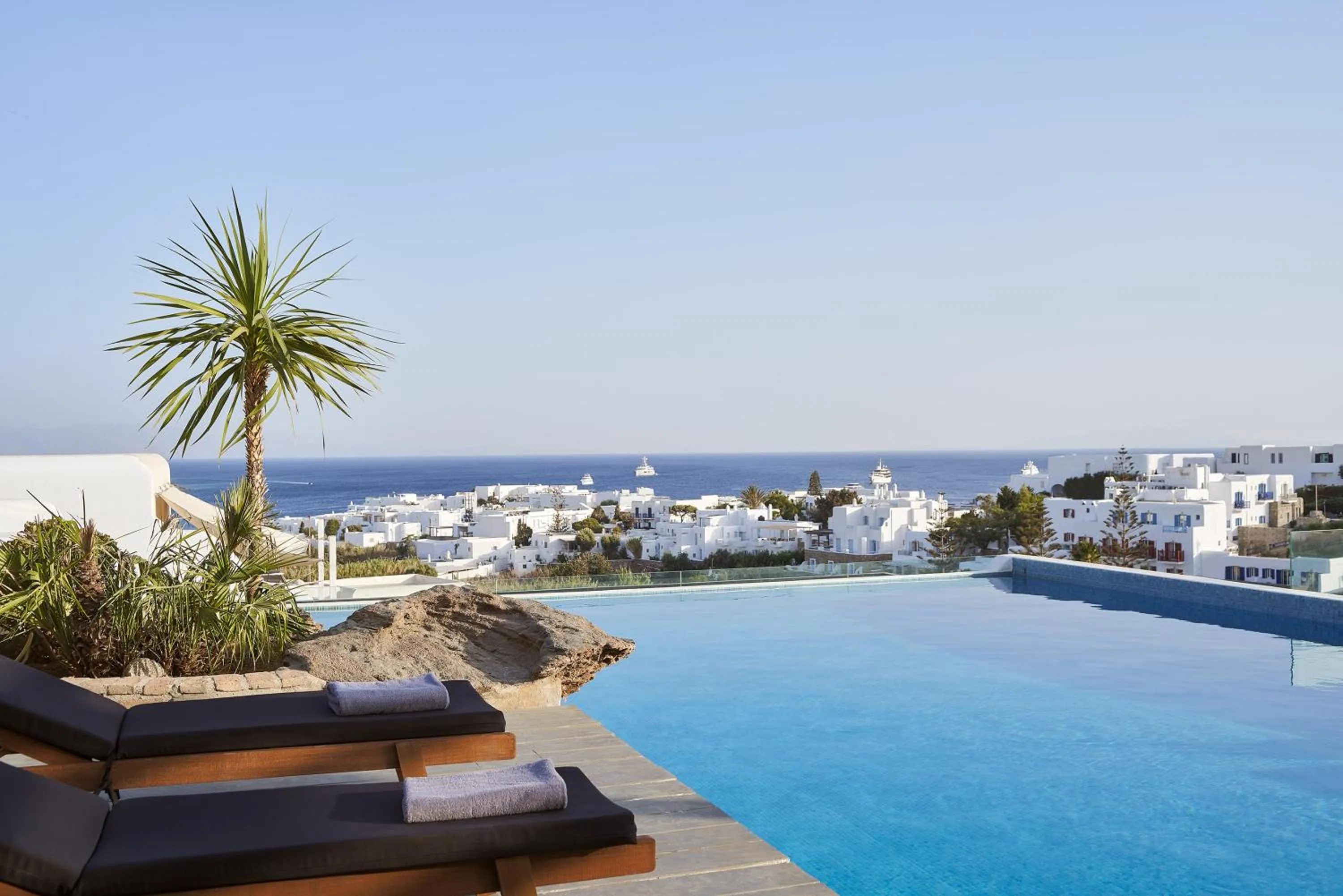 Swimming pool in Mr & Mrs White Mykonos