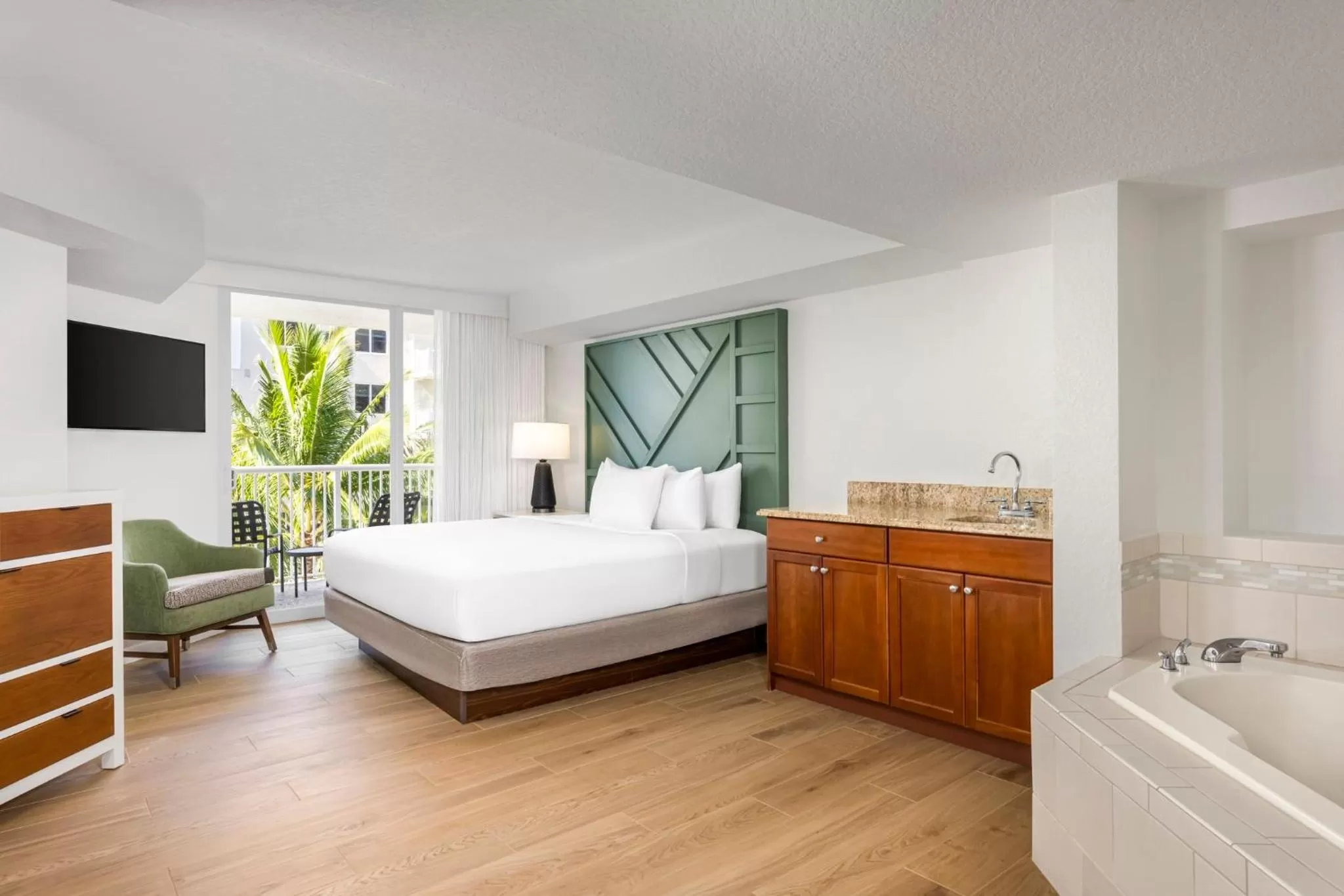 Food and drinks, Bed in Club Wyndham Santa Barbara