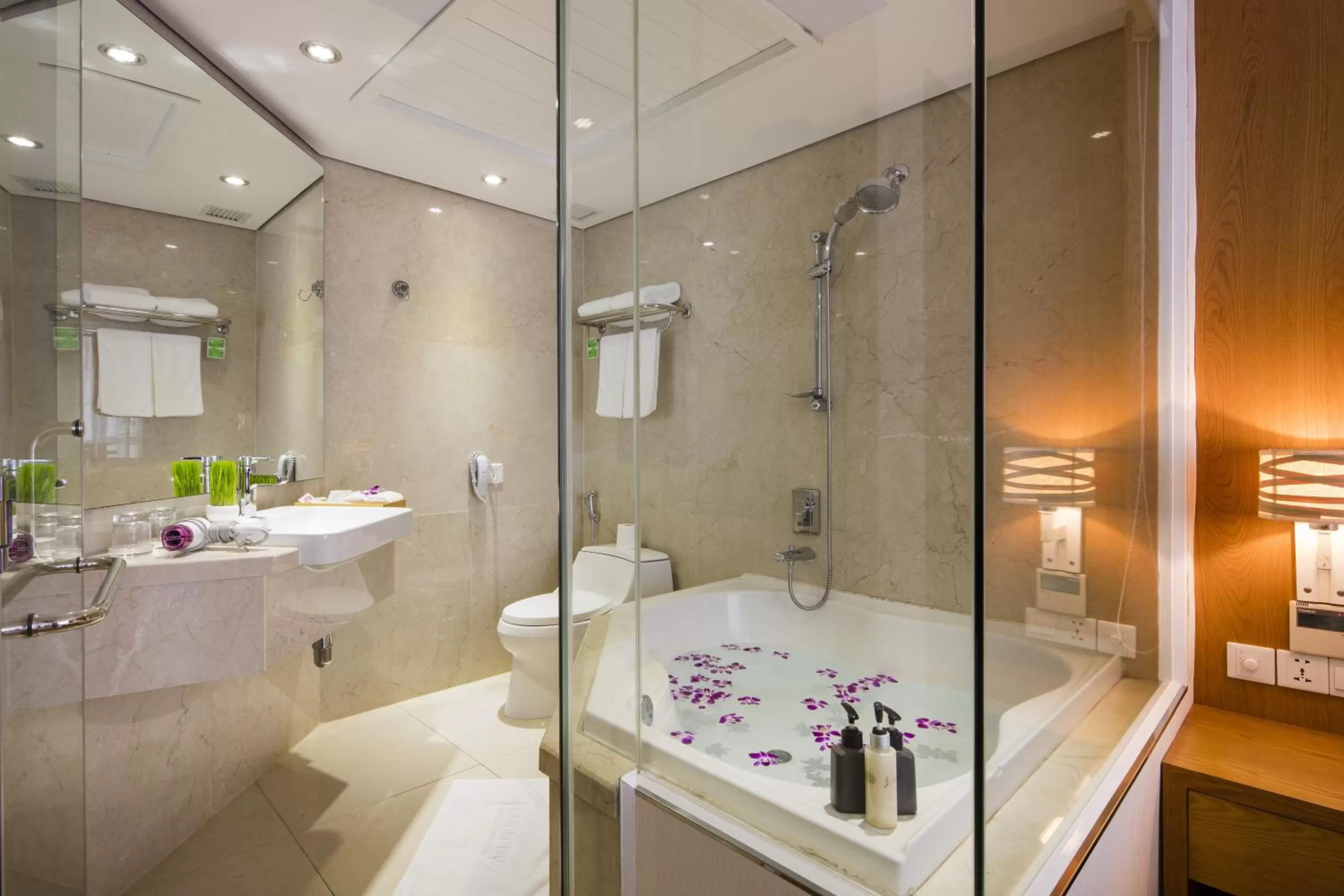 Bathroom in Paradise Saigon Boutique Hotel & Spa