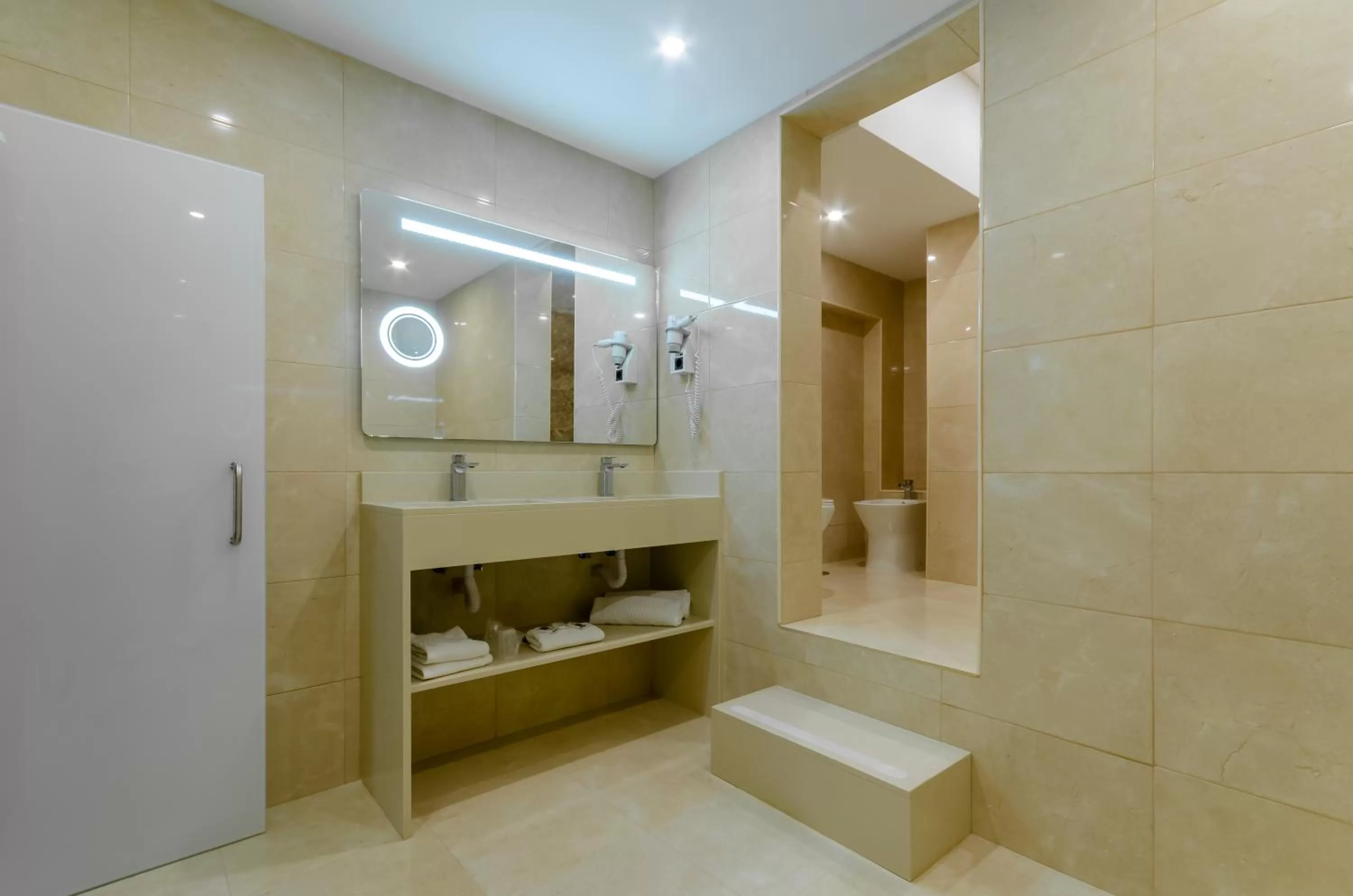 Bathroom in Hotel Borges Chiado