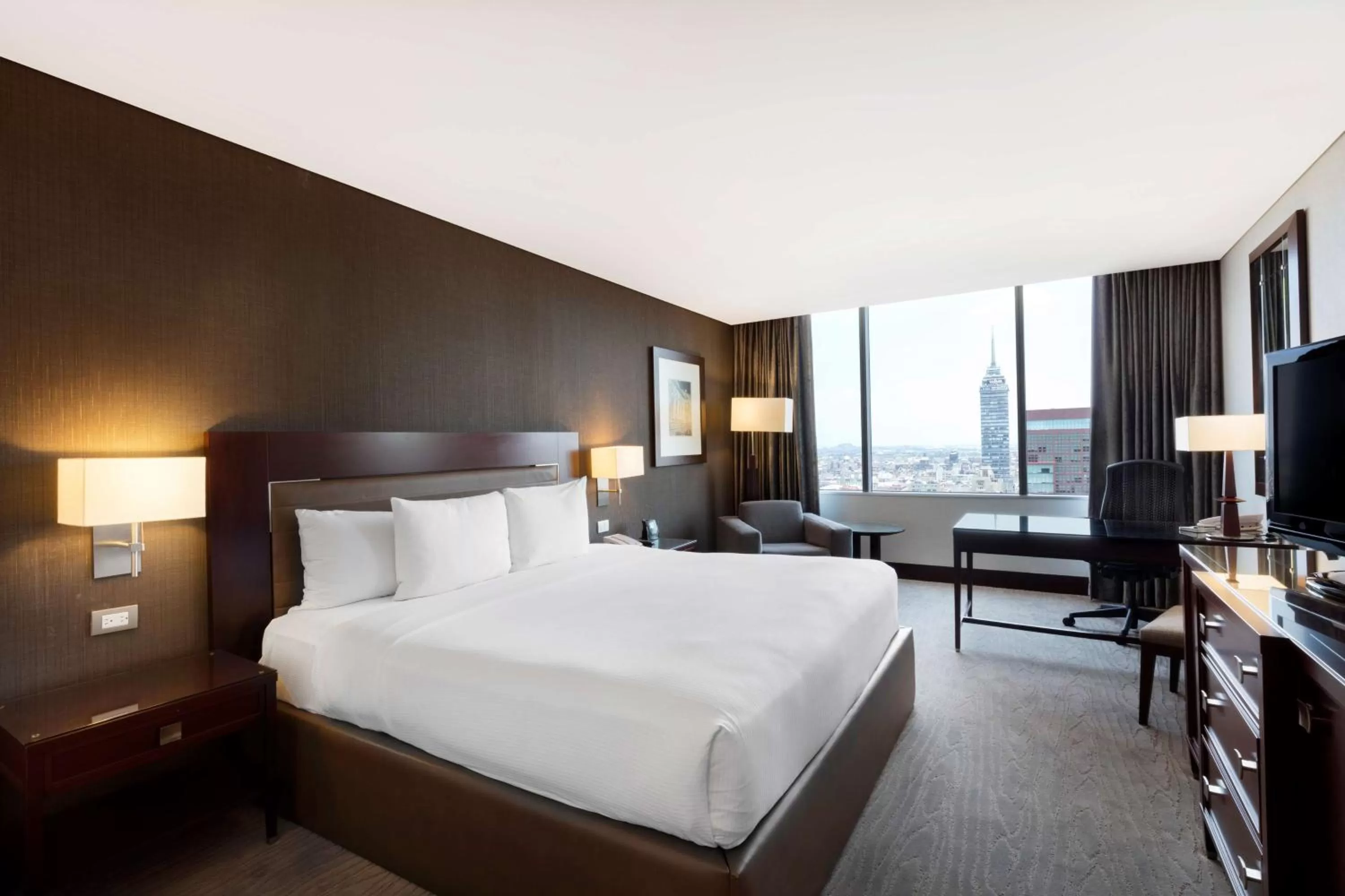 Standard King Room in Hilton Mexico City Reforma