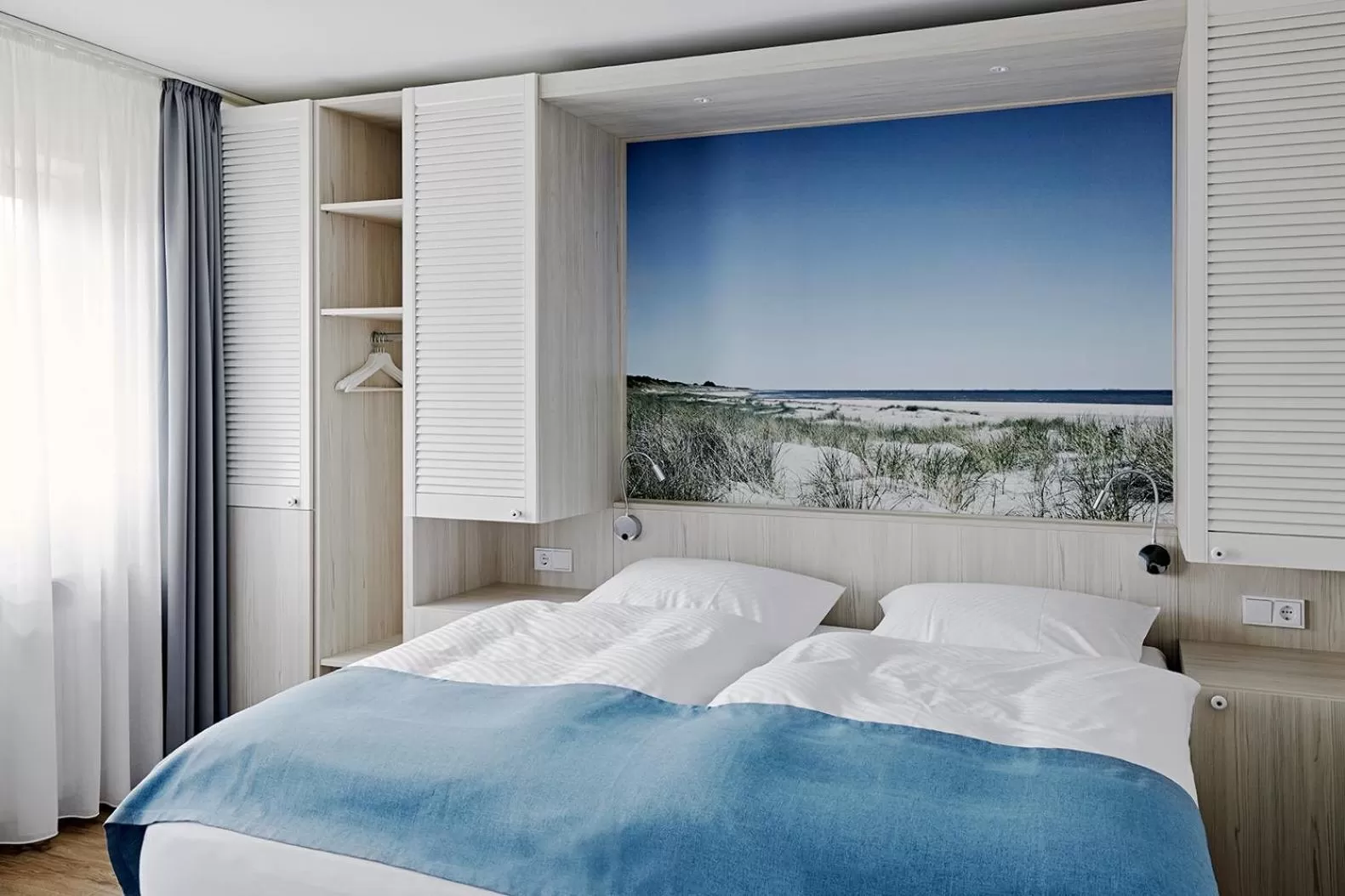 Photo of the whole room, Bed in Duus Hotel garni