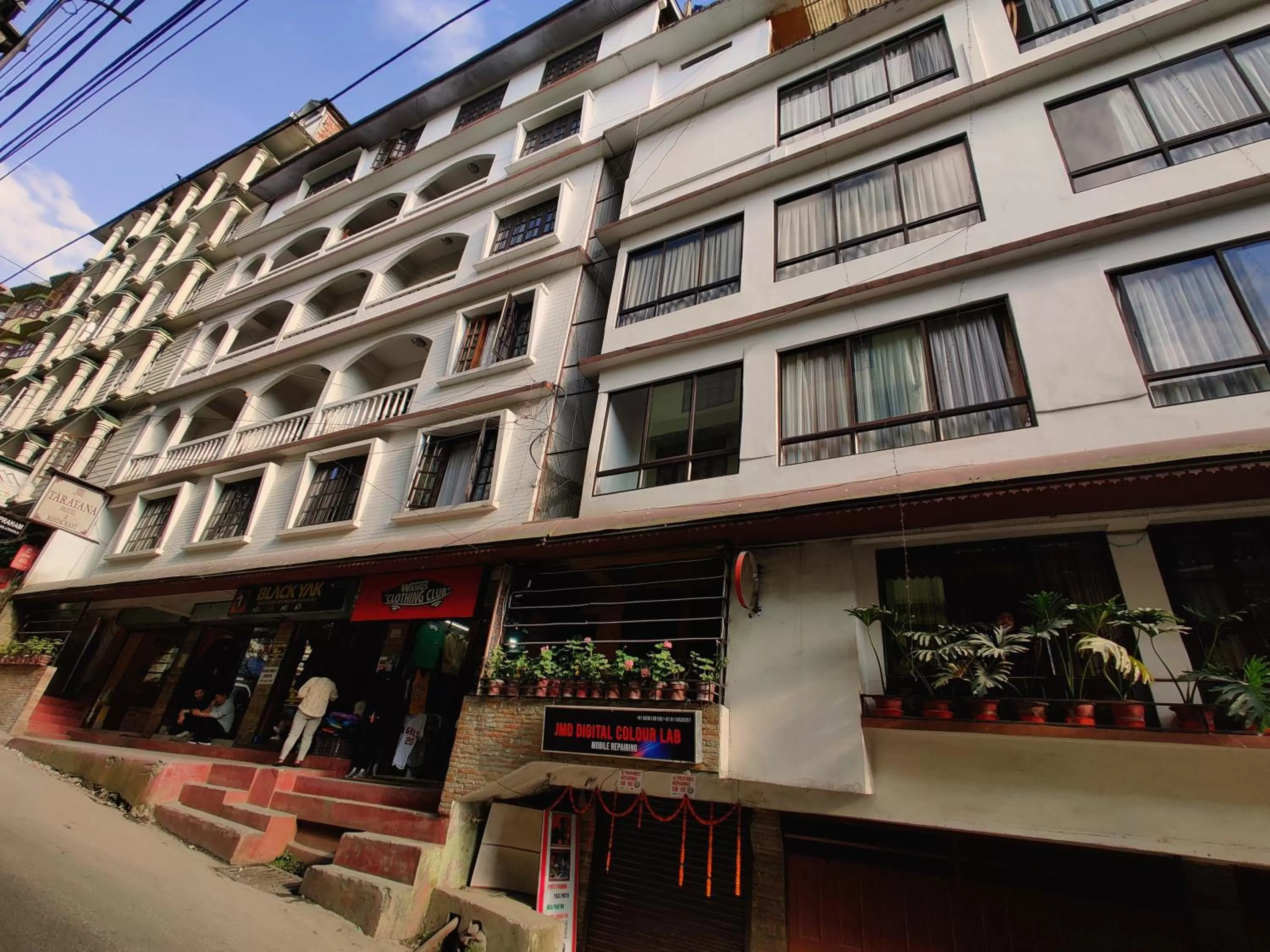 Property building in Hotel Tarayana