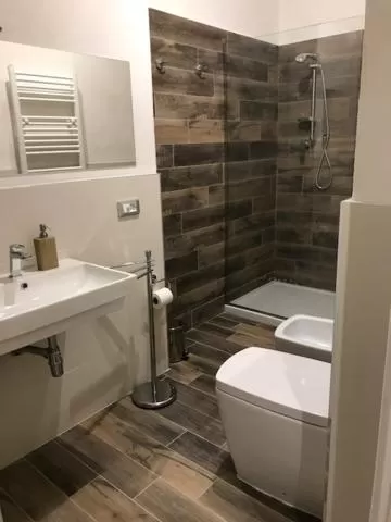 Bathroom in B&B Fiera Maglo'