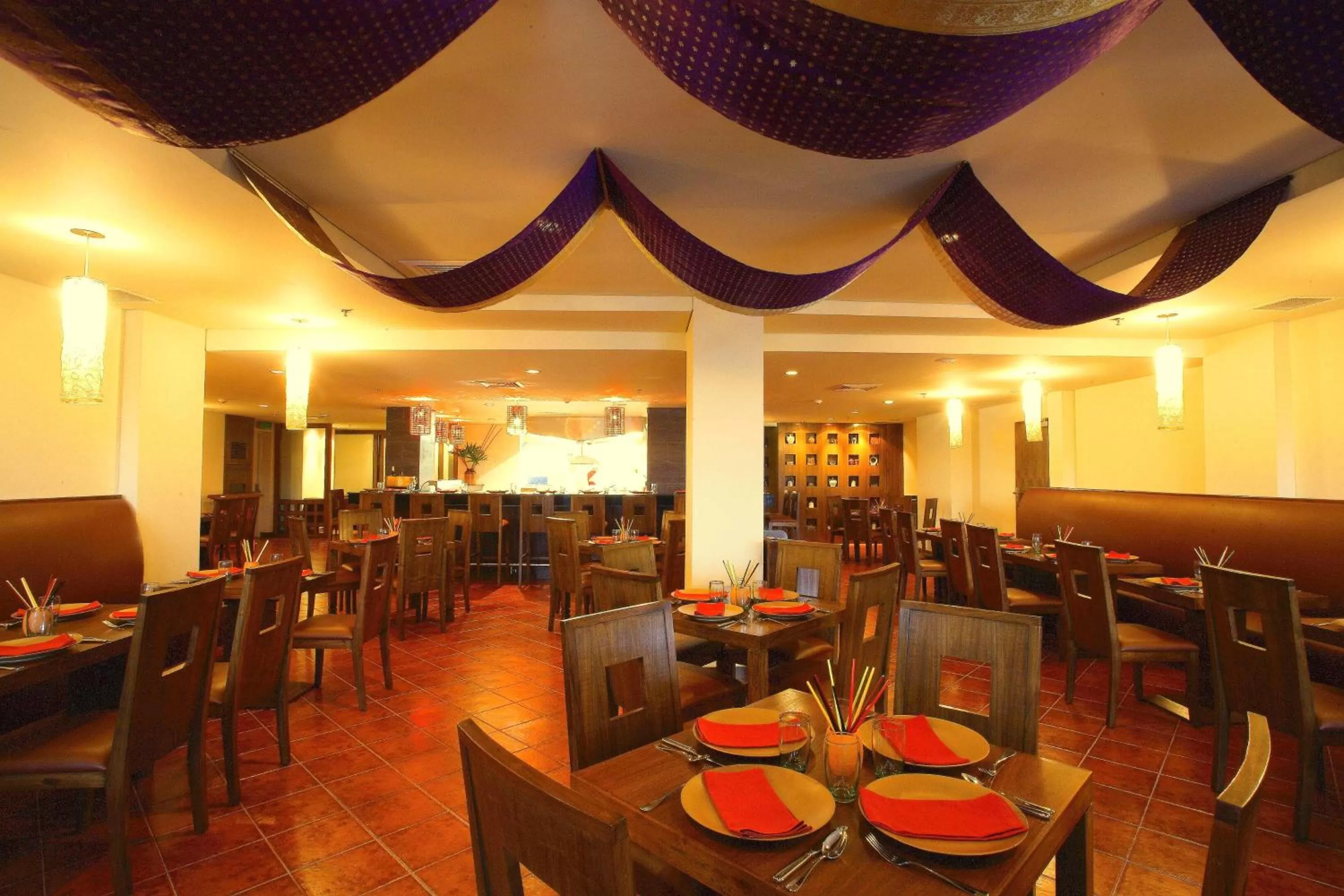 Restaurant/places to eat in Radisson Blu Dhaka Water Garden