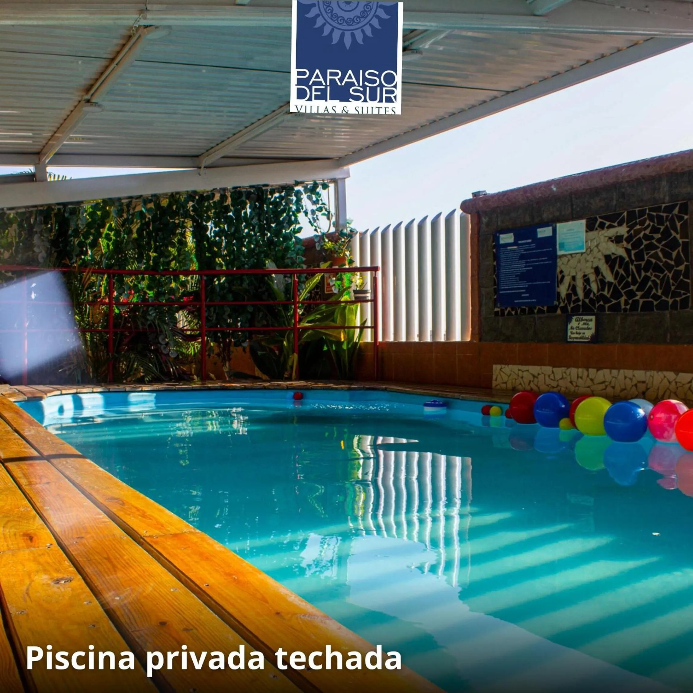 Swimming pool in Villas y Suites Paraiso del Sur