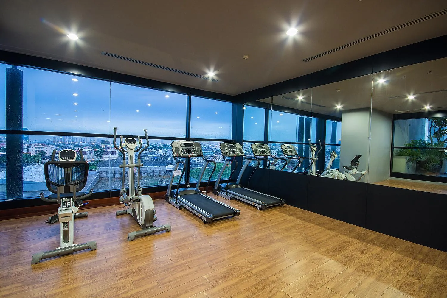 Swimming pool in Grand Howard Hotel Bangkok