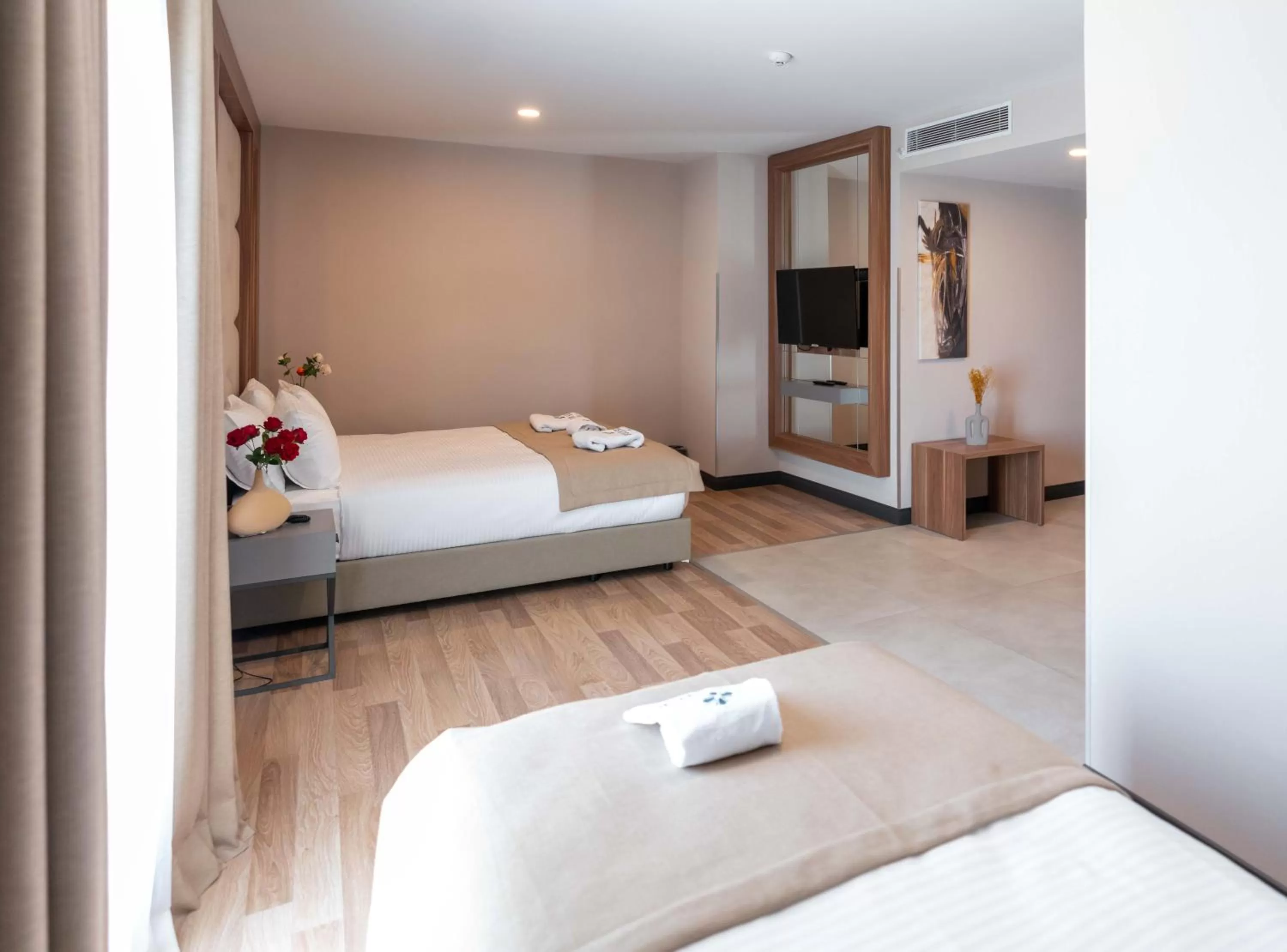 Photo of the whole room, Bed in Four Sides Taksim Lion Hotel&Spa