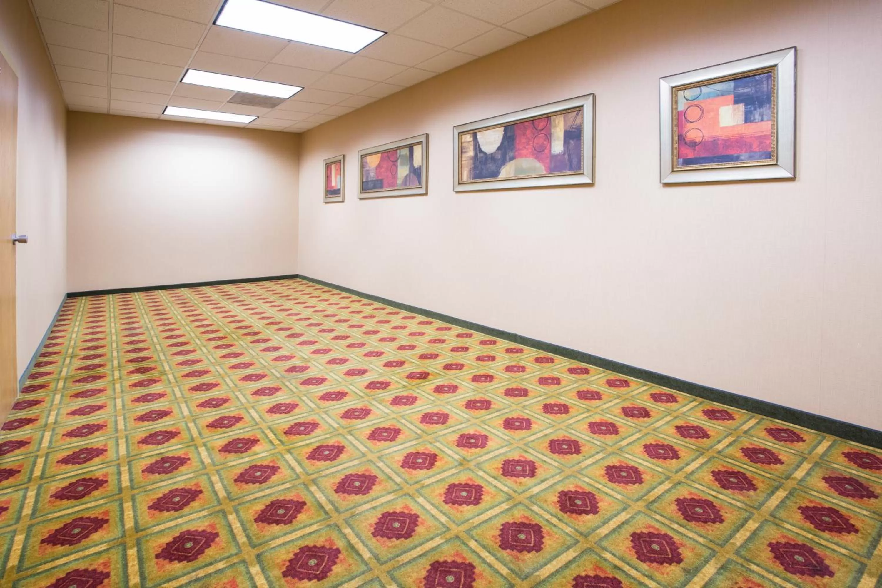 Meeting/conference room in Crowne Plaza Denver International Airport, an IHG Hotel