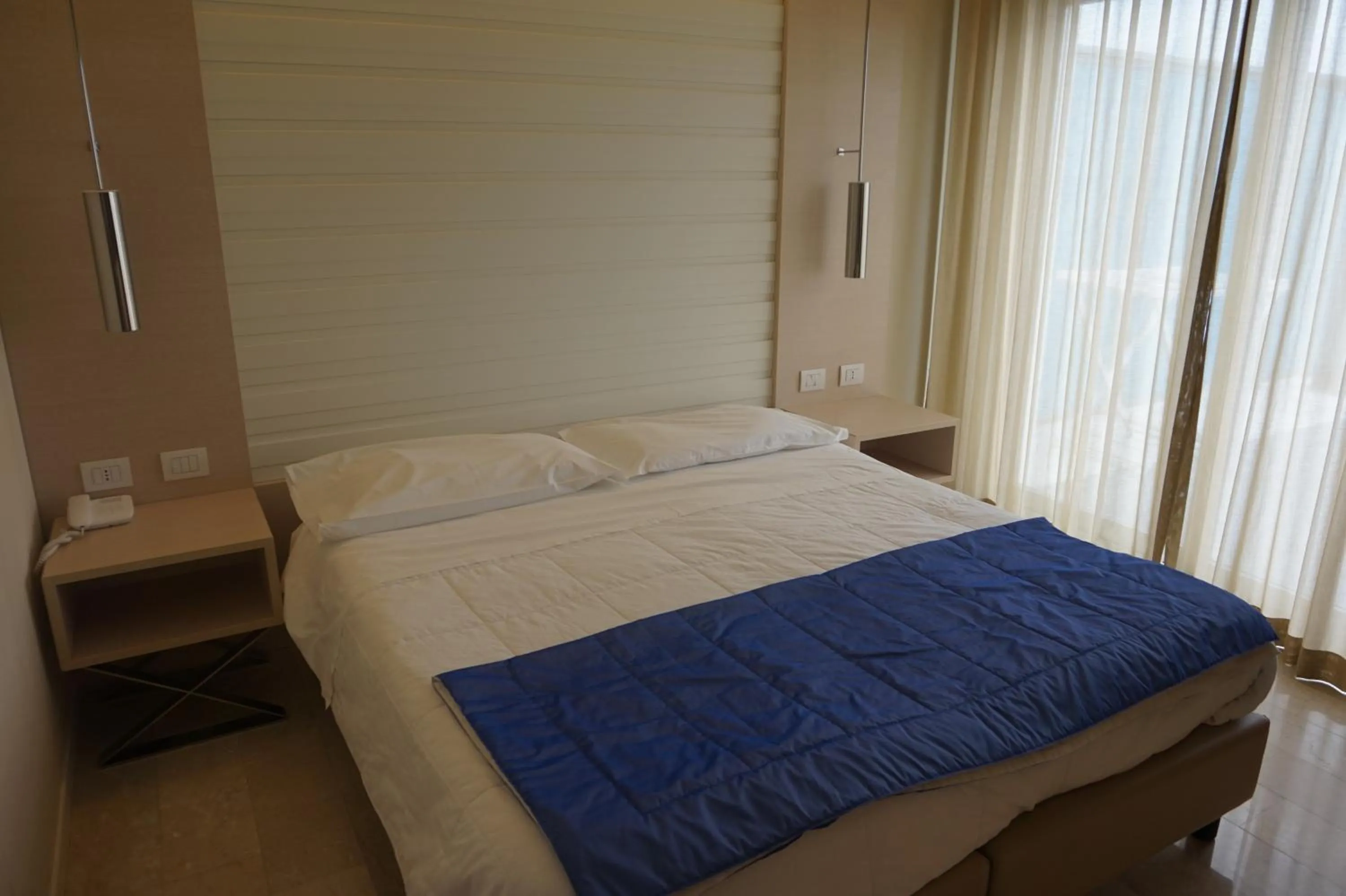 Day, Bed in Hotel Columbus