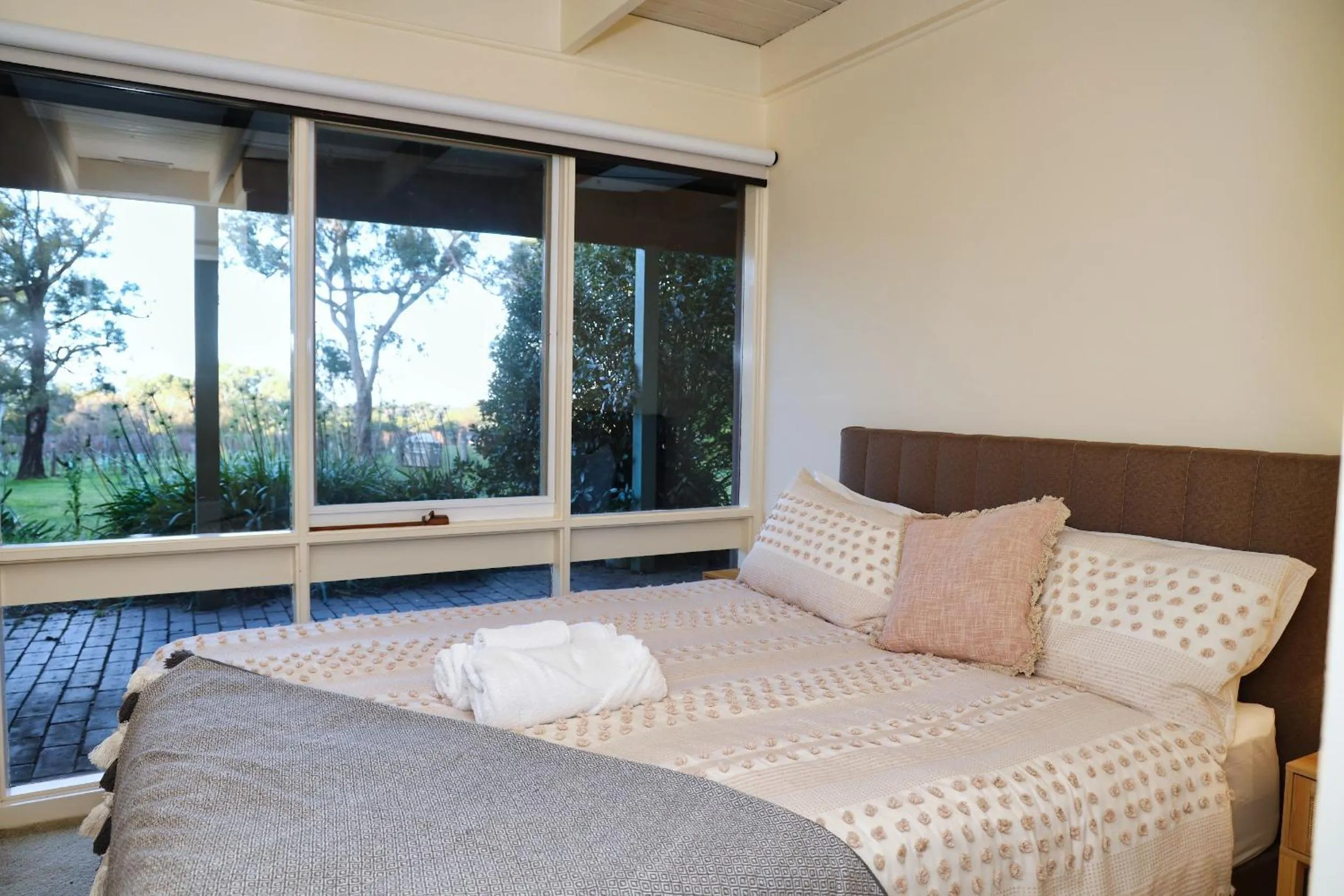 Bed in Gisborne Peak Winery Short Term Stays