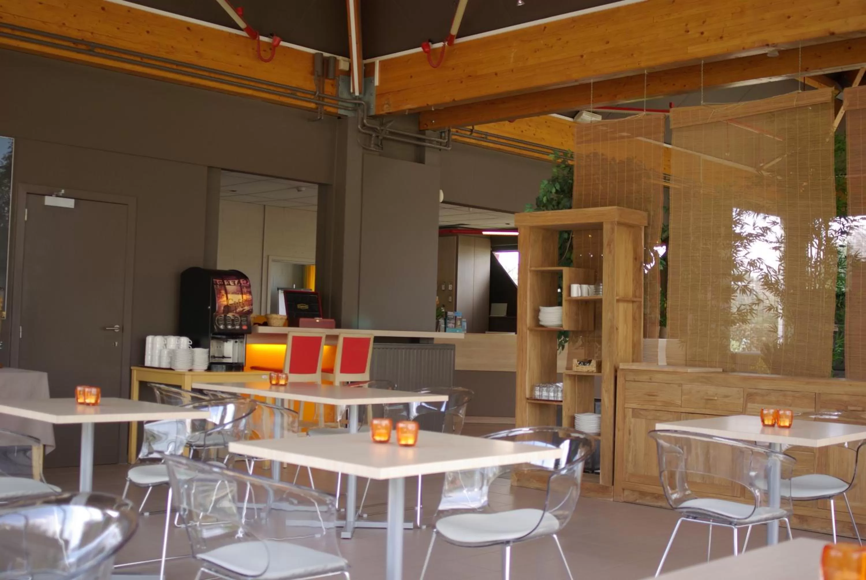 Dining area in Le Relais De La Haute Sambre