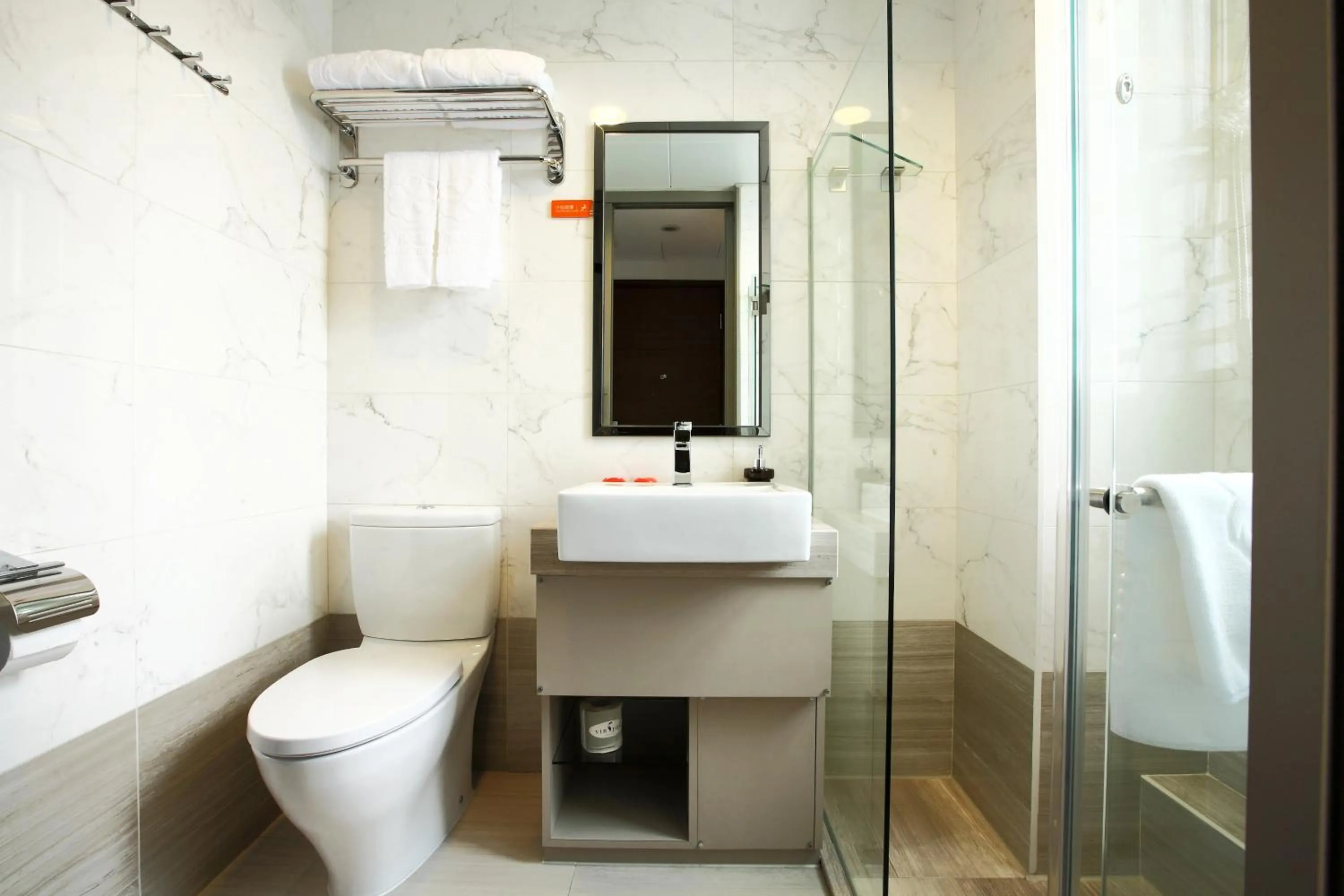 Bathroom in Le Prabelle Hotel