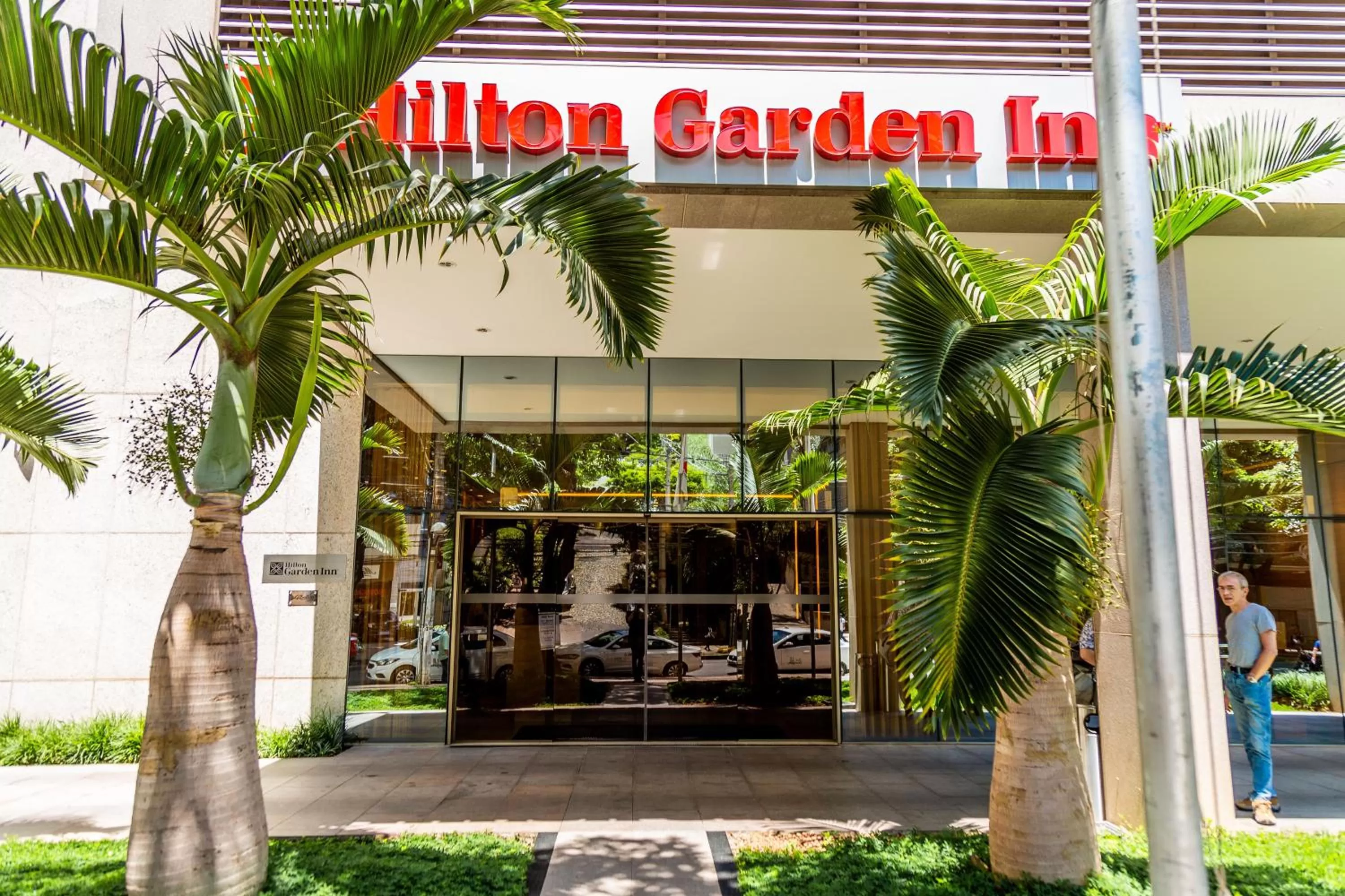 Facade/entrance in Hilton Garden Inn Belo Horizonte Lourdes
