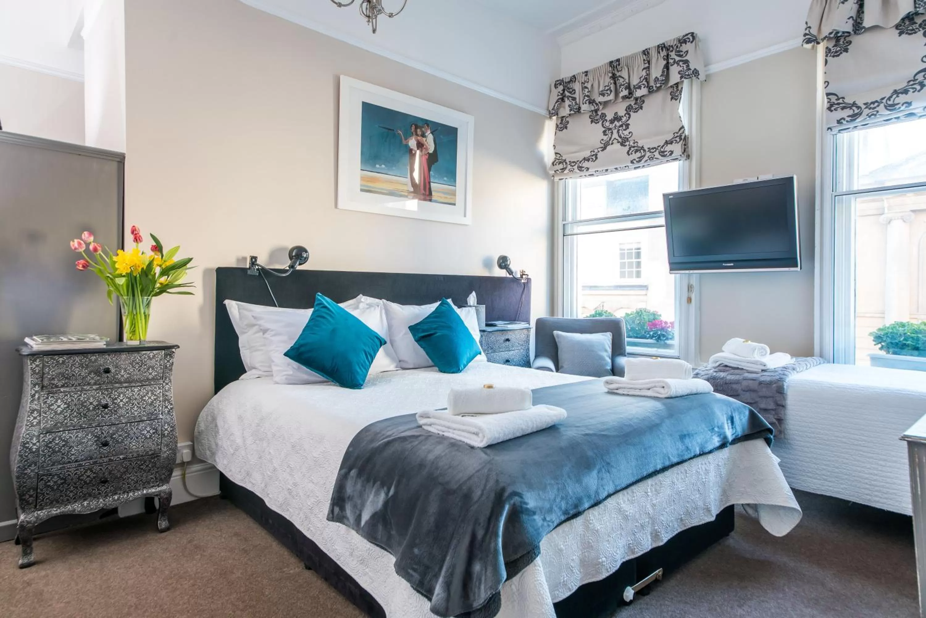 Shower in The Henry Guest House
