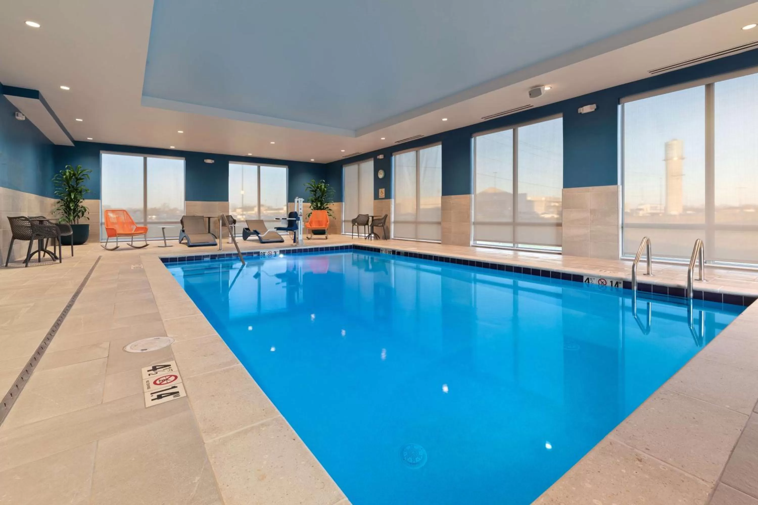 Pool view in Hampton Inn Circleville, Oh