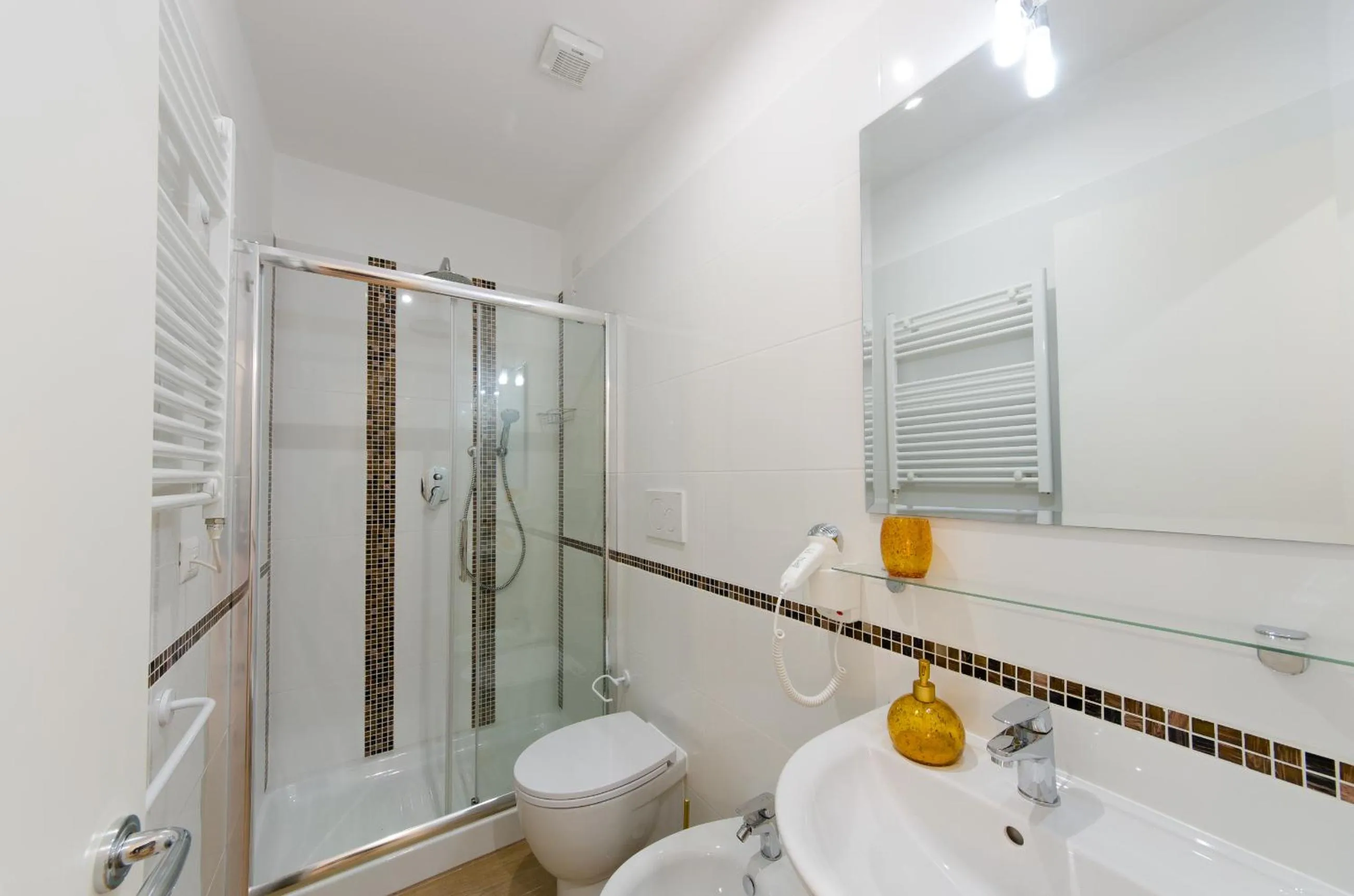 Bathroom in Gemme Di Roma Accomodation