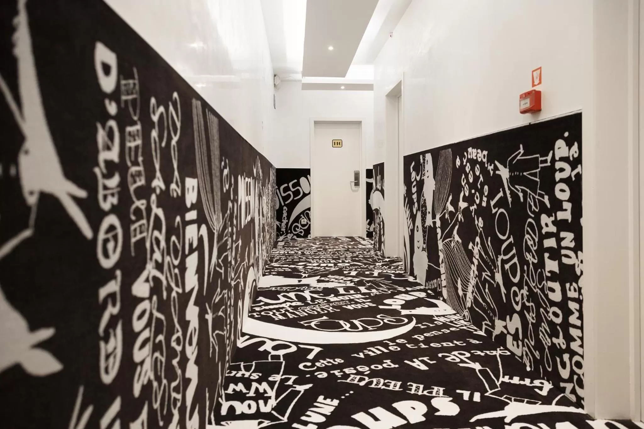 Communal lounge/ TV room in Hotel Tristar