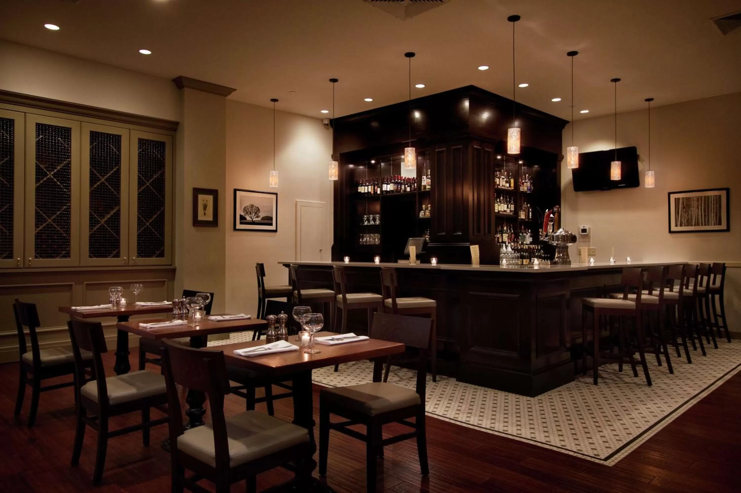 Lounge or bar in Hilton Pearl River