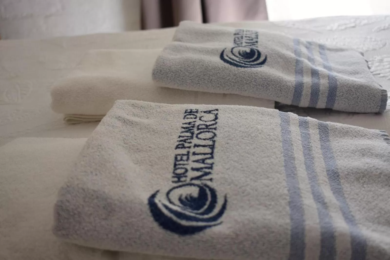 towels, Bed in Hotel Palma de Mallorca