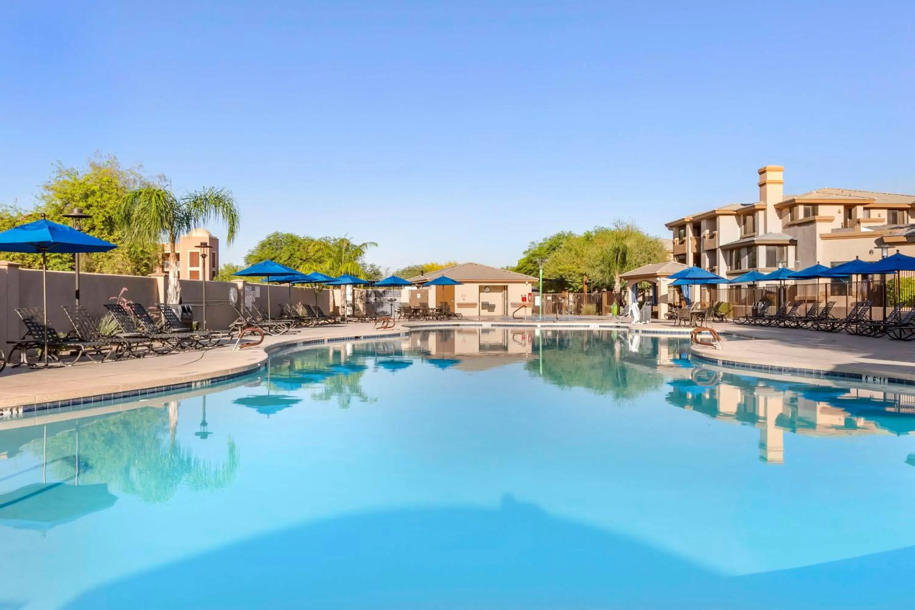 Pool view in Hilton Vacation Club Scottsdale Links Resort