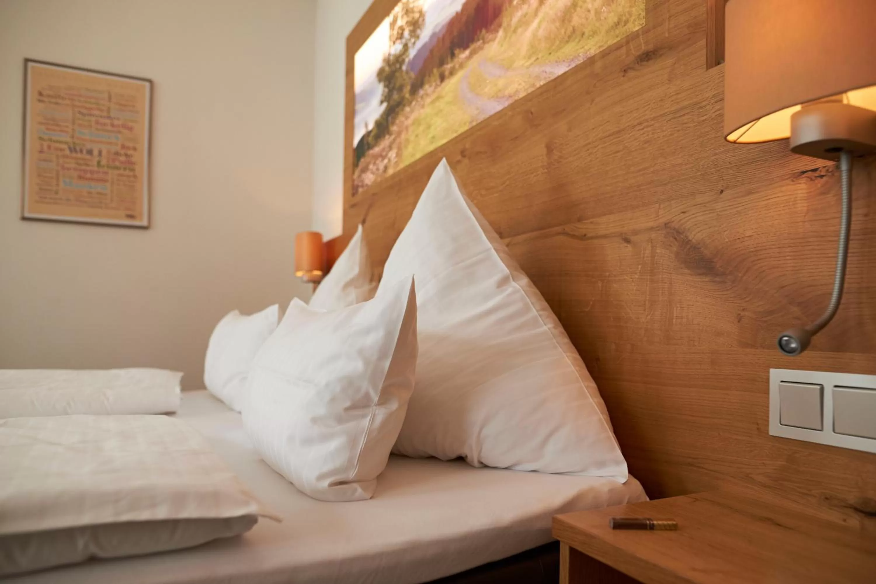 Photo of the whole room, Bed in Esloher Brauhaus