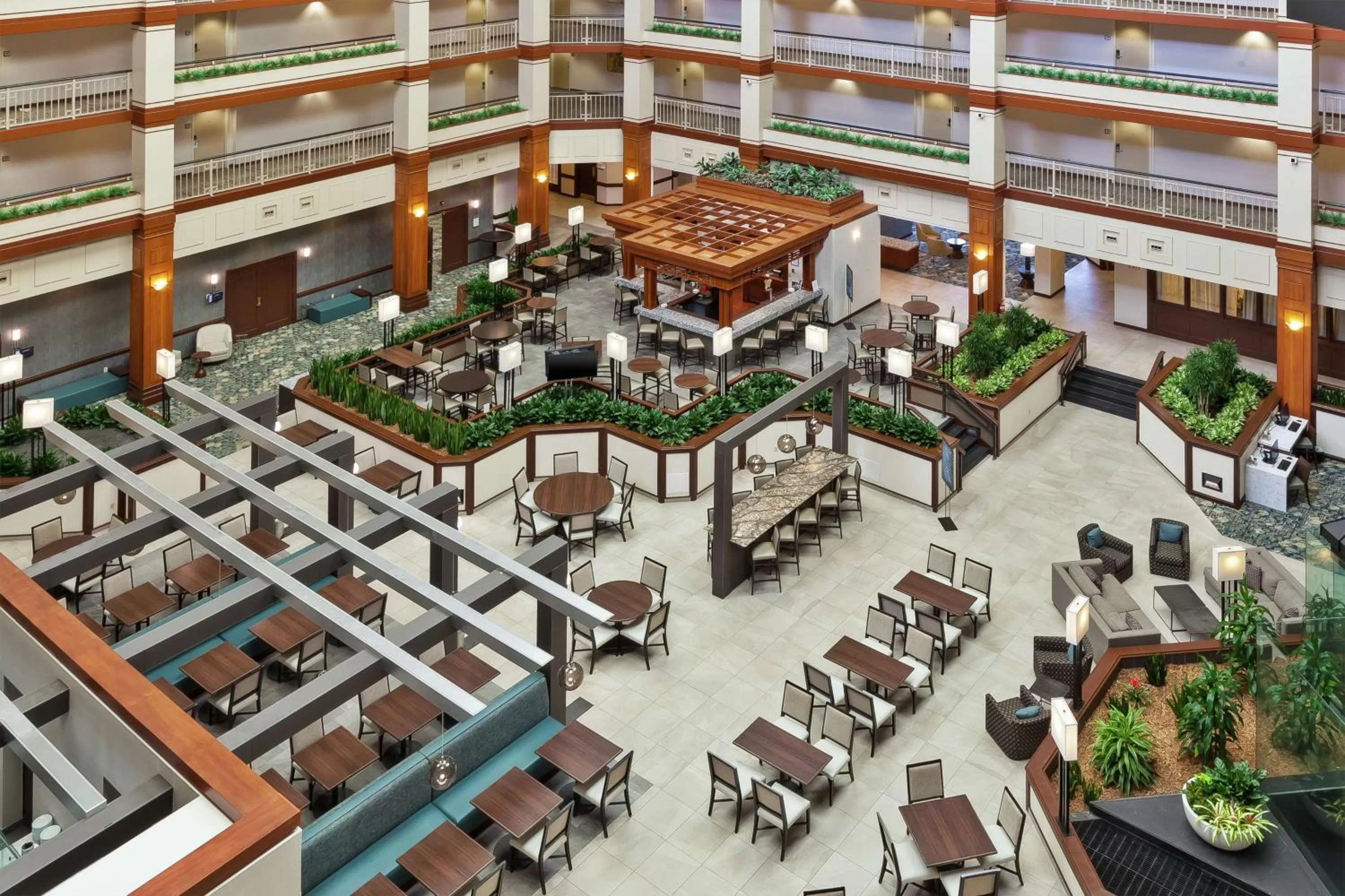 Lobby or reception in Hotel Auburn Hills