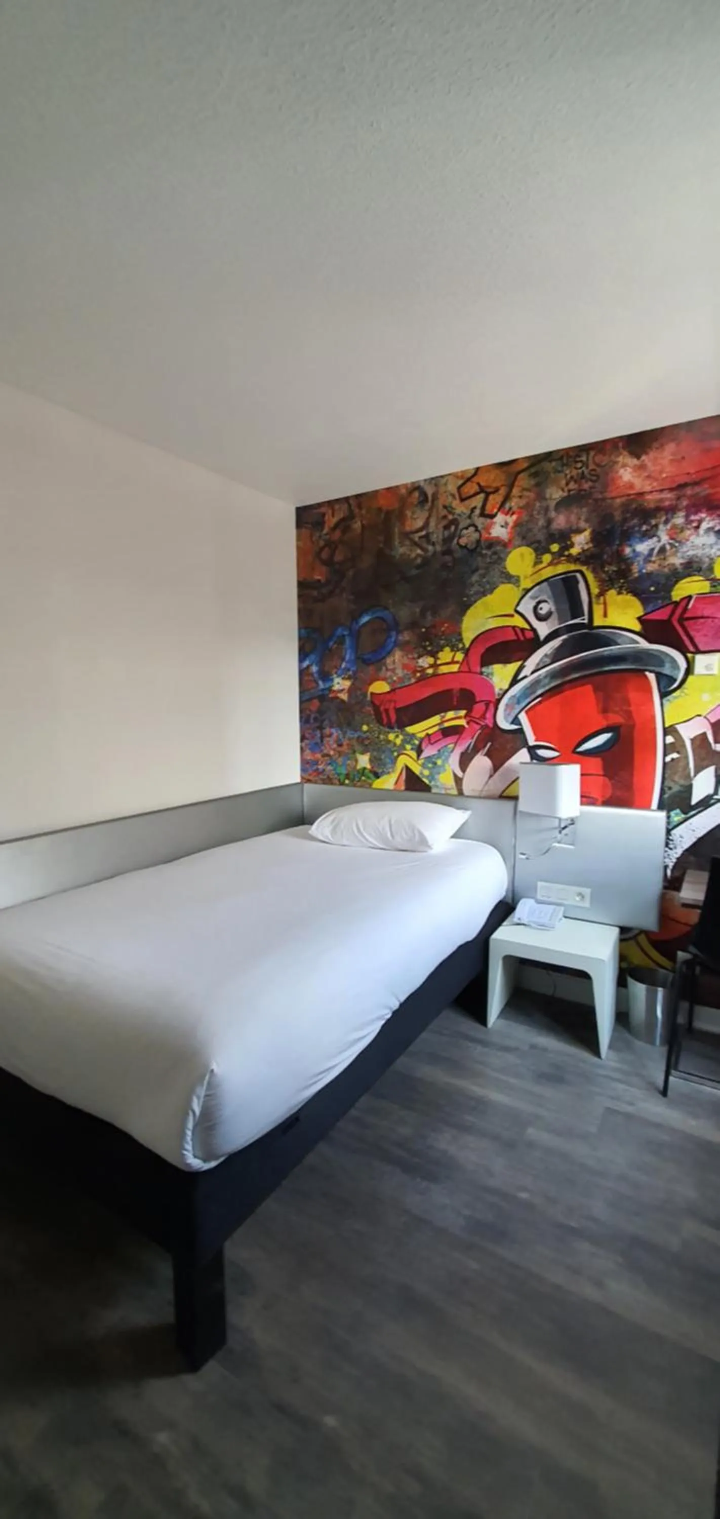 Bedroom, Bed in ibis Styles Paris Tolbiac Bibliotheque