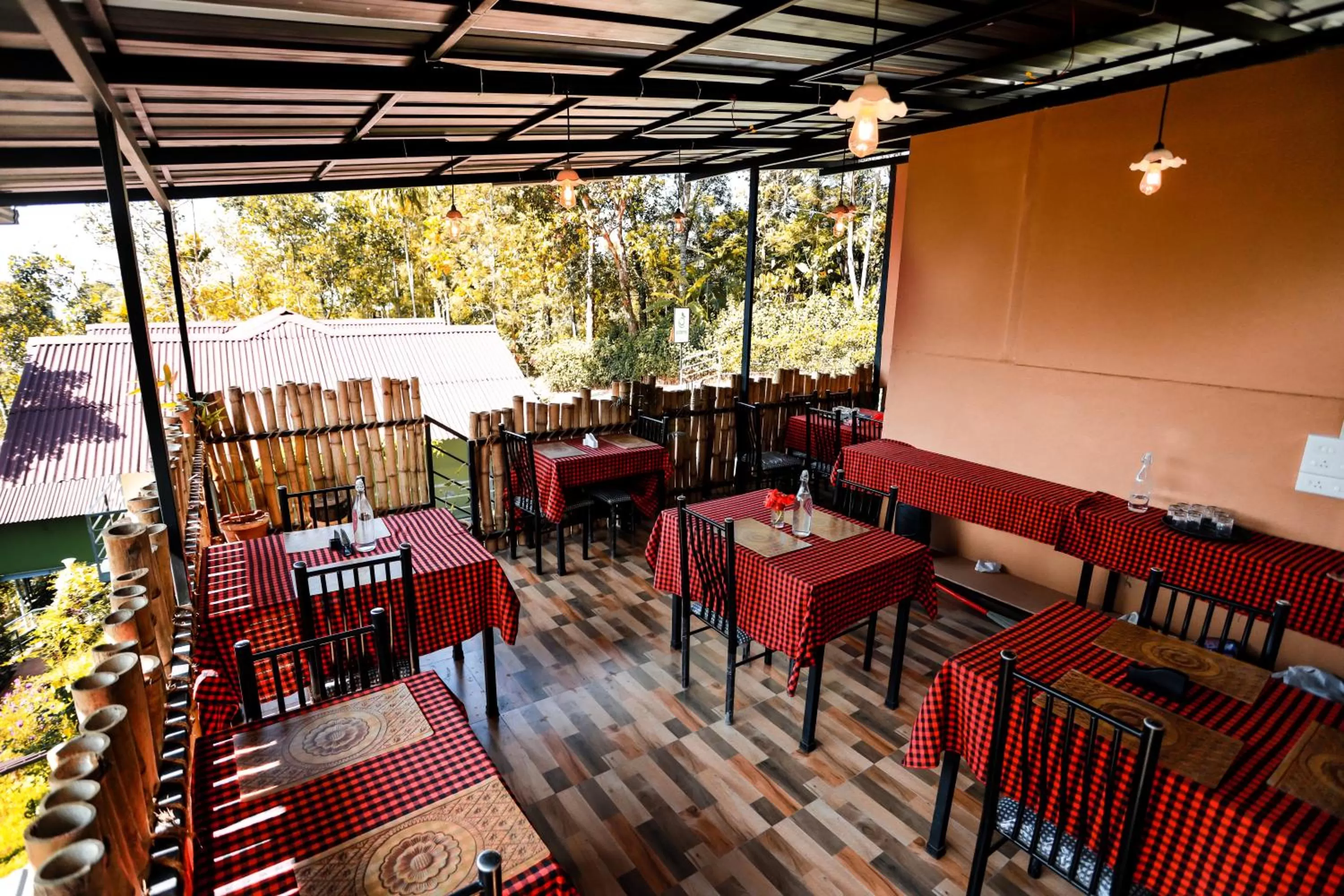 Restaurant/places to eat in Edens Munnar