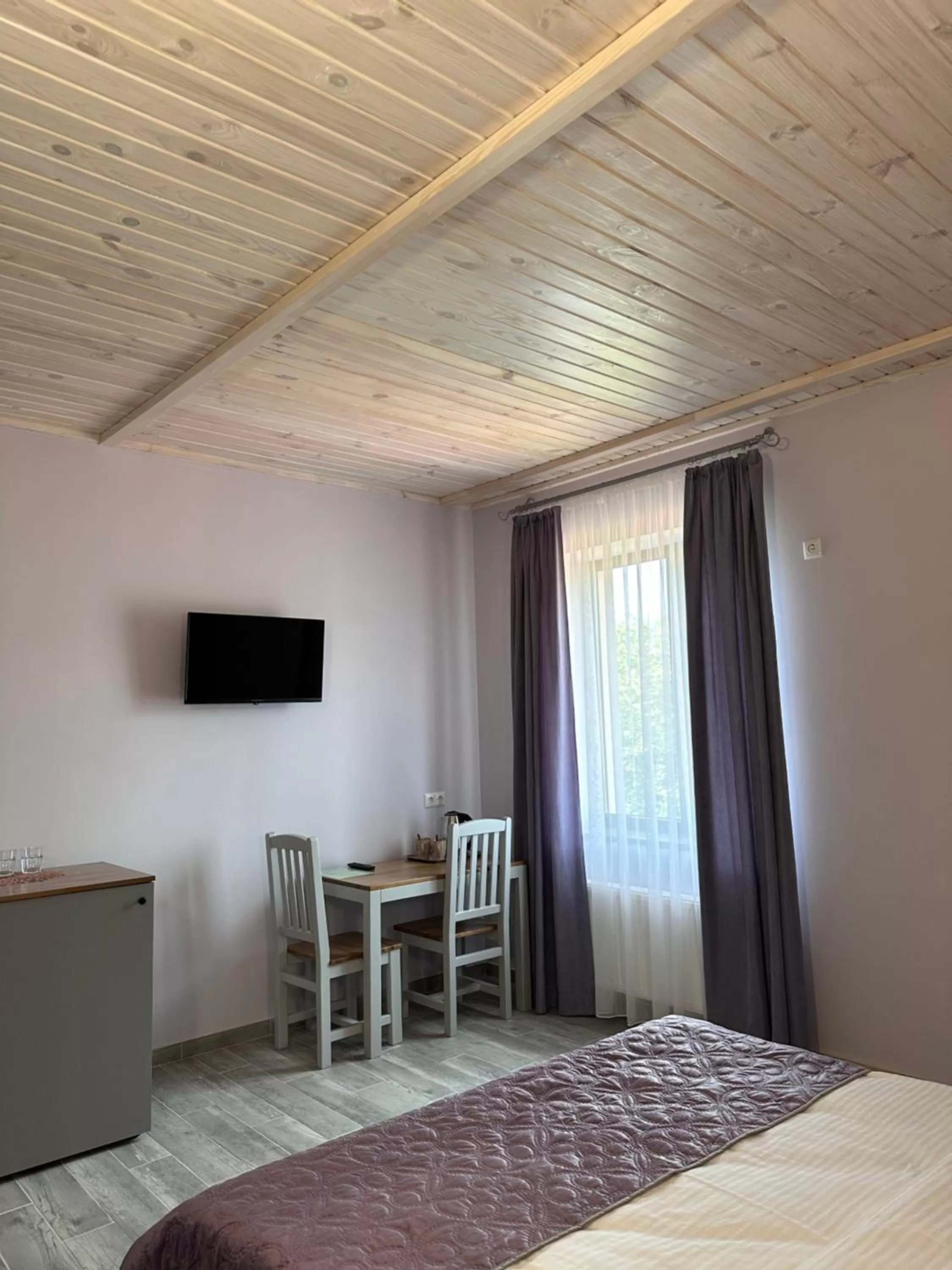 TV/Entertainment Center in Maestro