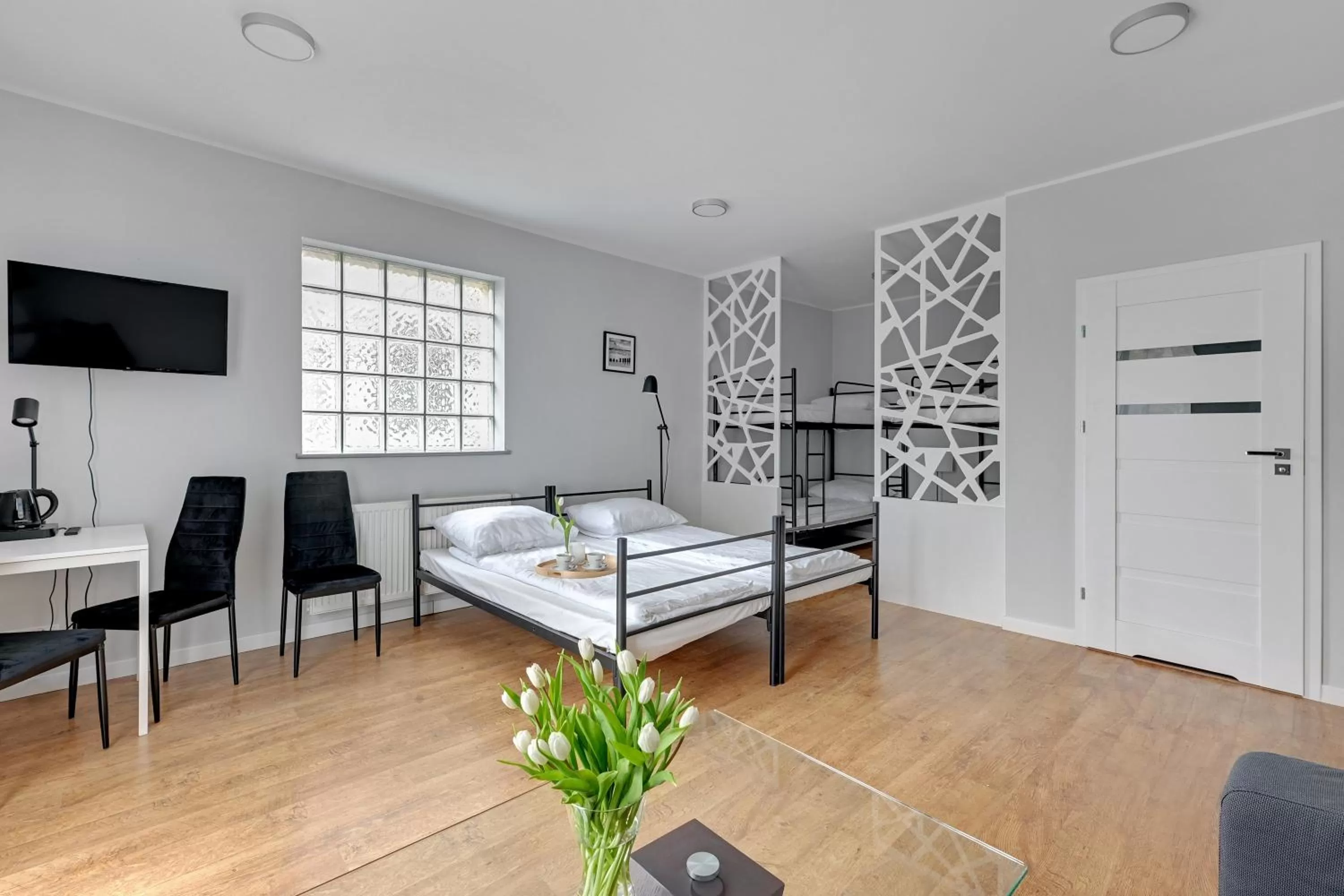 Photo of the whole room in Przystanek Sopot Plaża