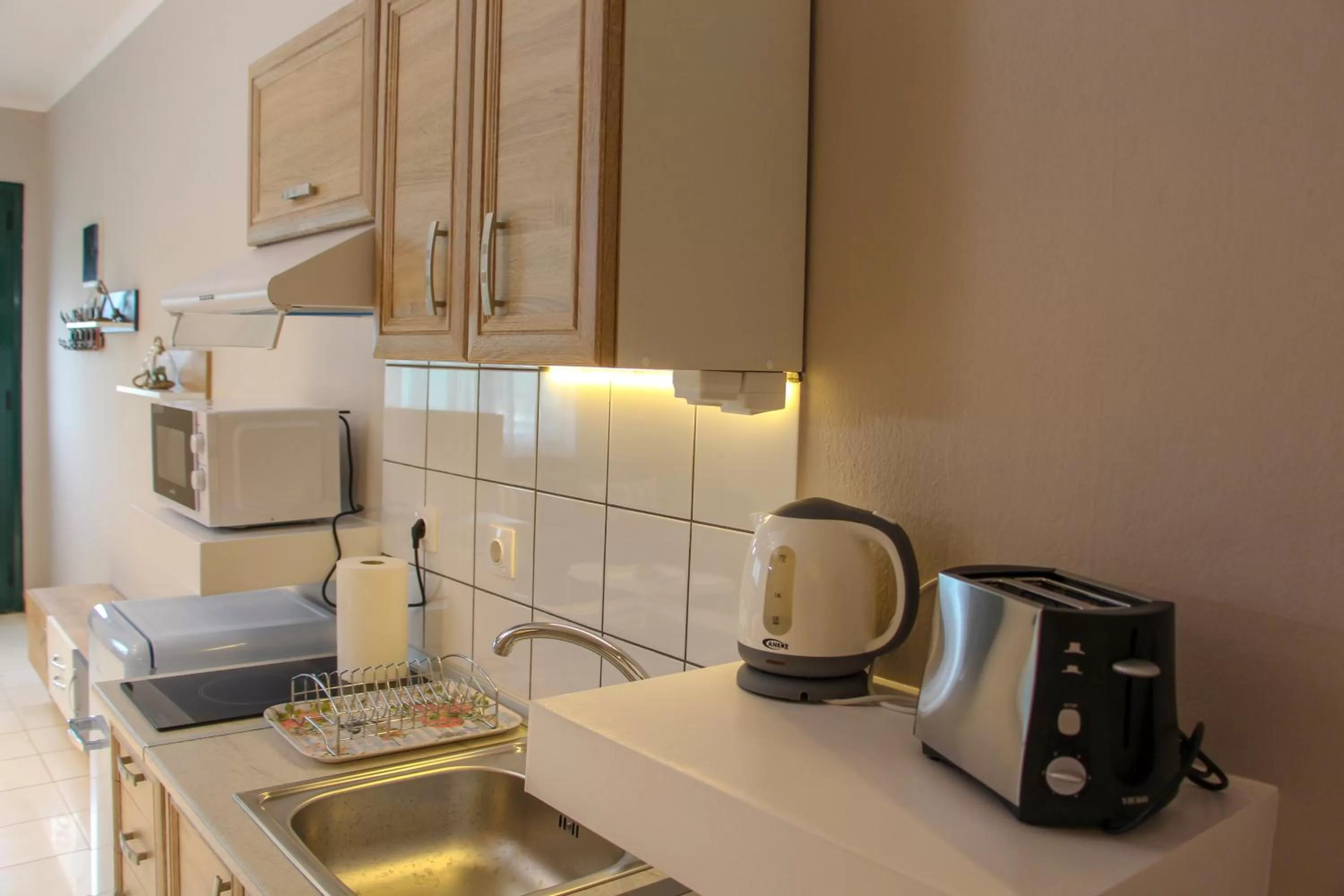 Lamprini's Deluxe Studios