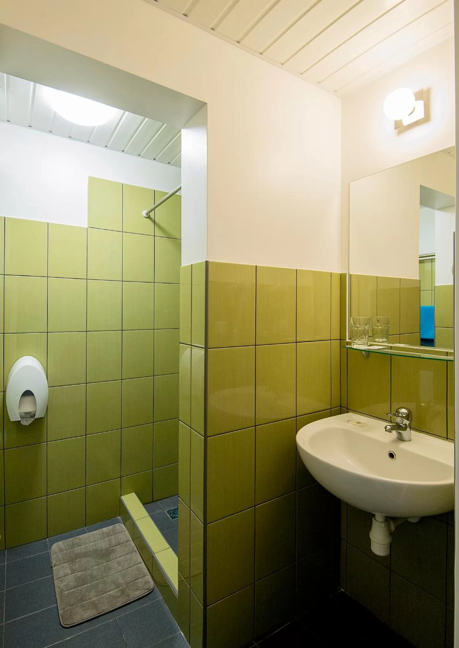 Shower in Hotel Mezaparks