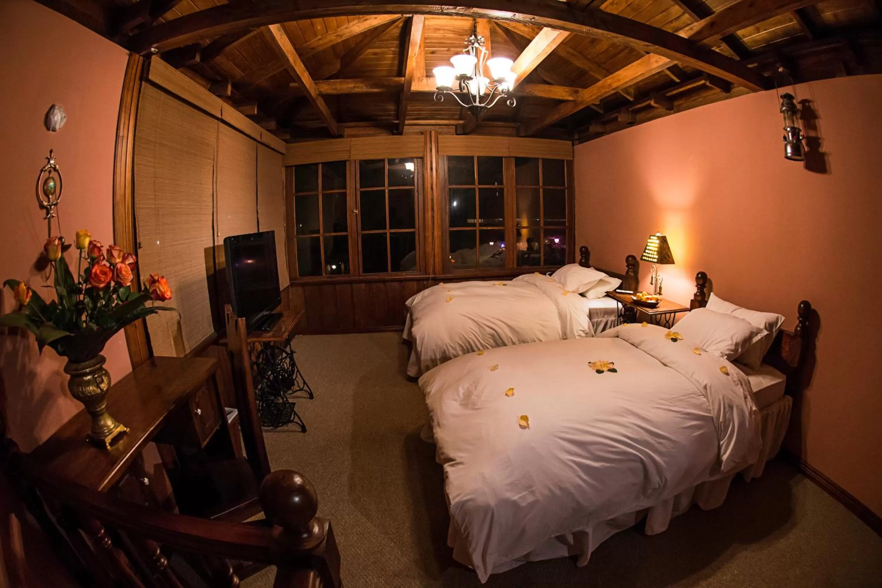 Photo of the whole room, Bed in Hostería La Andaluza