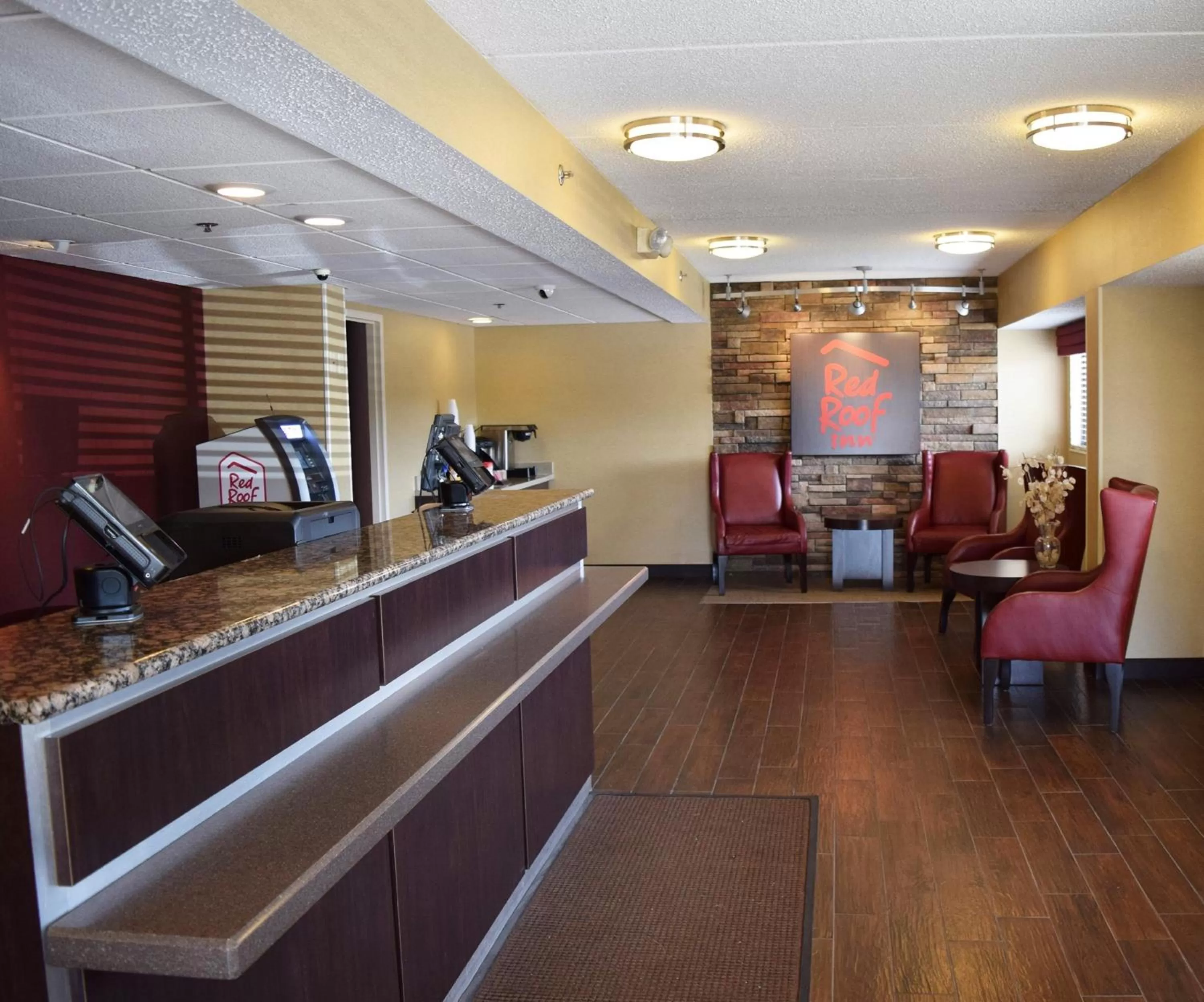 Lobby or reception in Red Roof Inn Syracuse