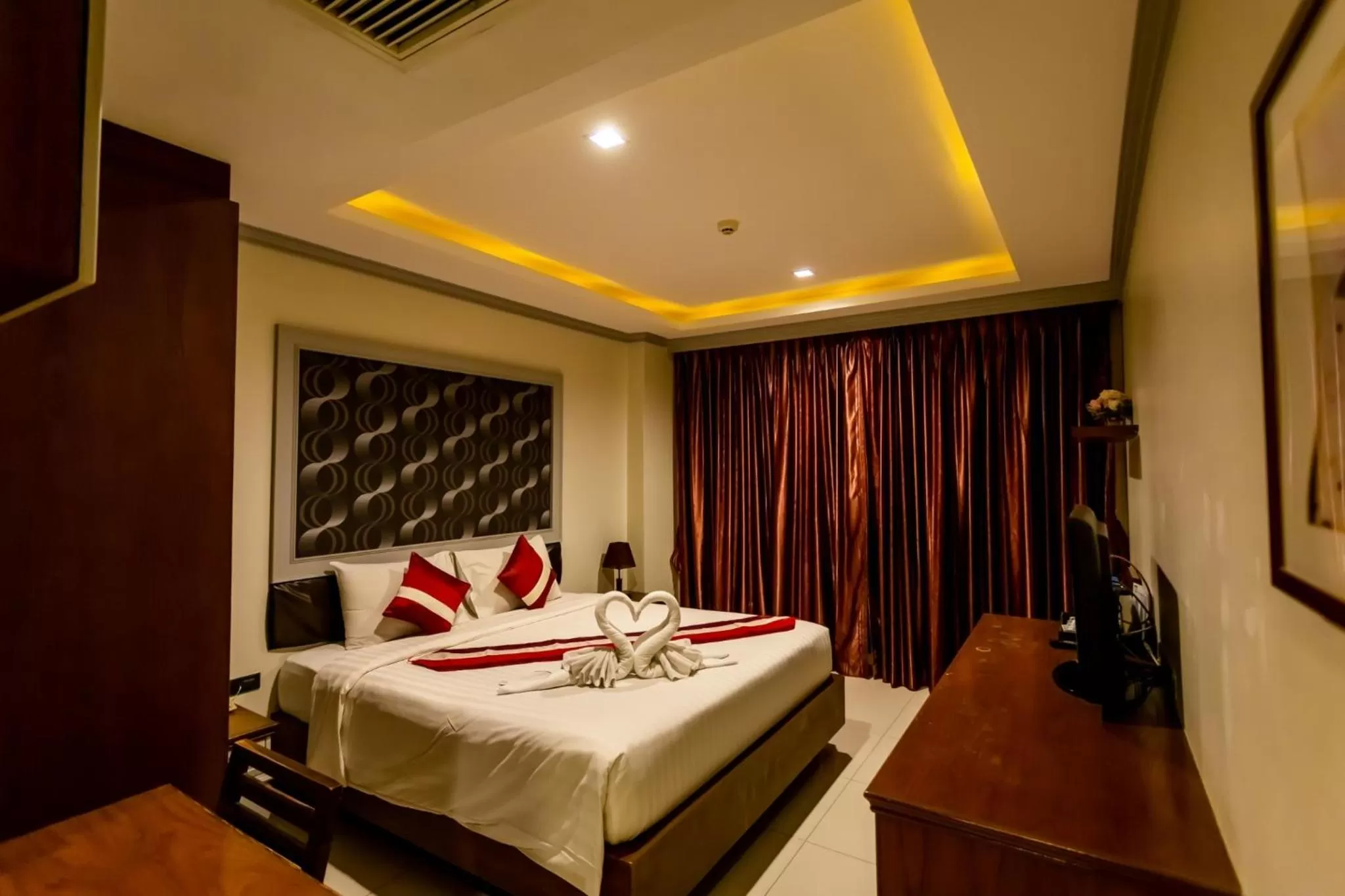 Bedroom, Bed in Honey Boutique Hotel