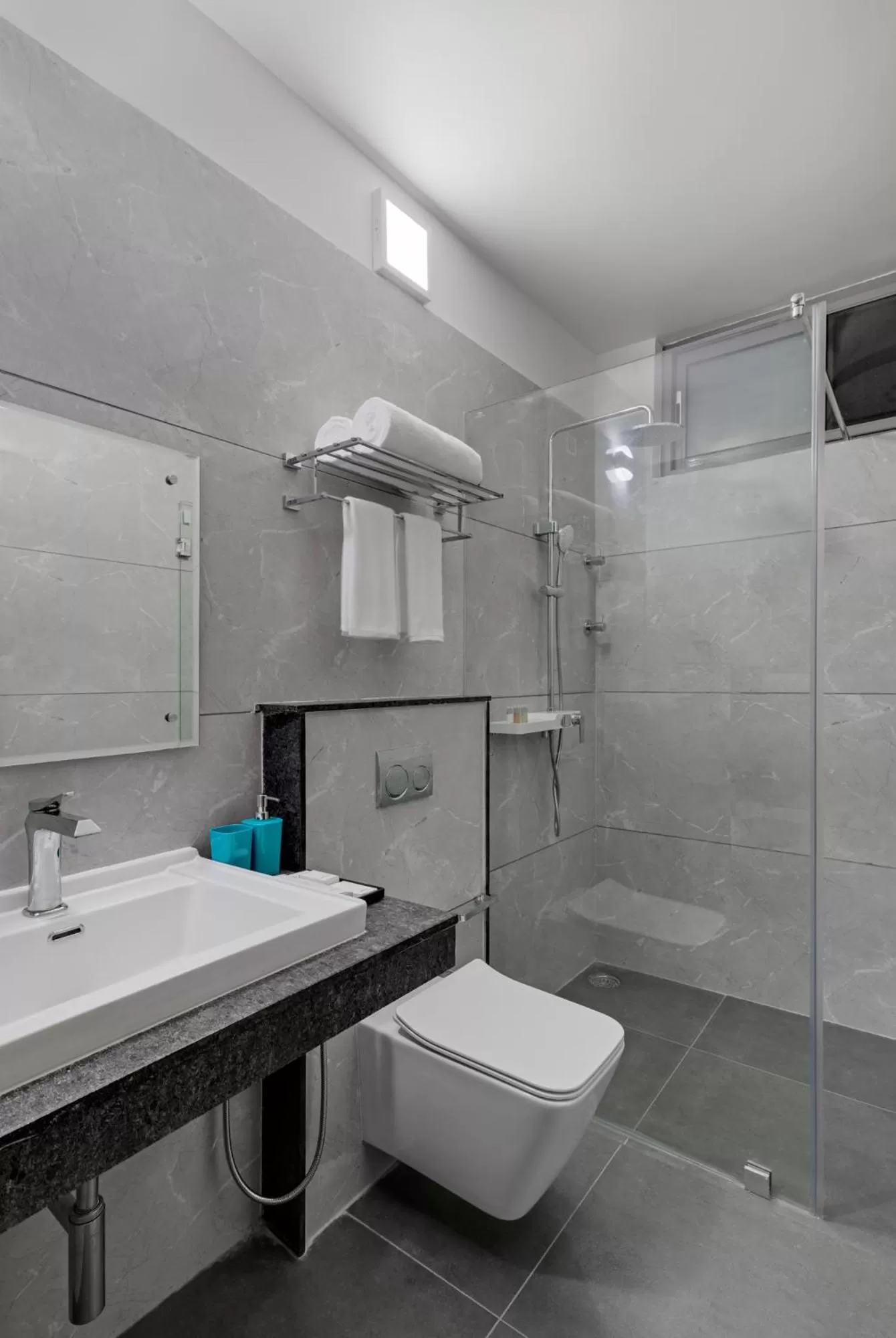 Bathroom in Vismita County