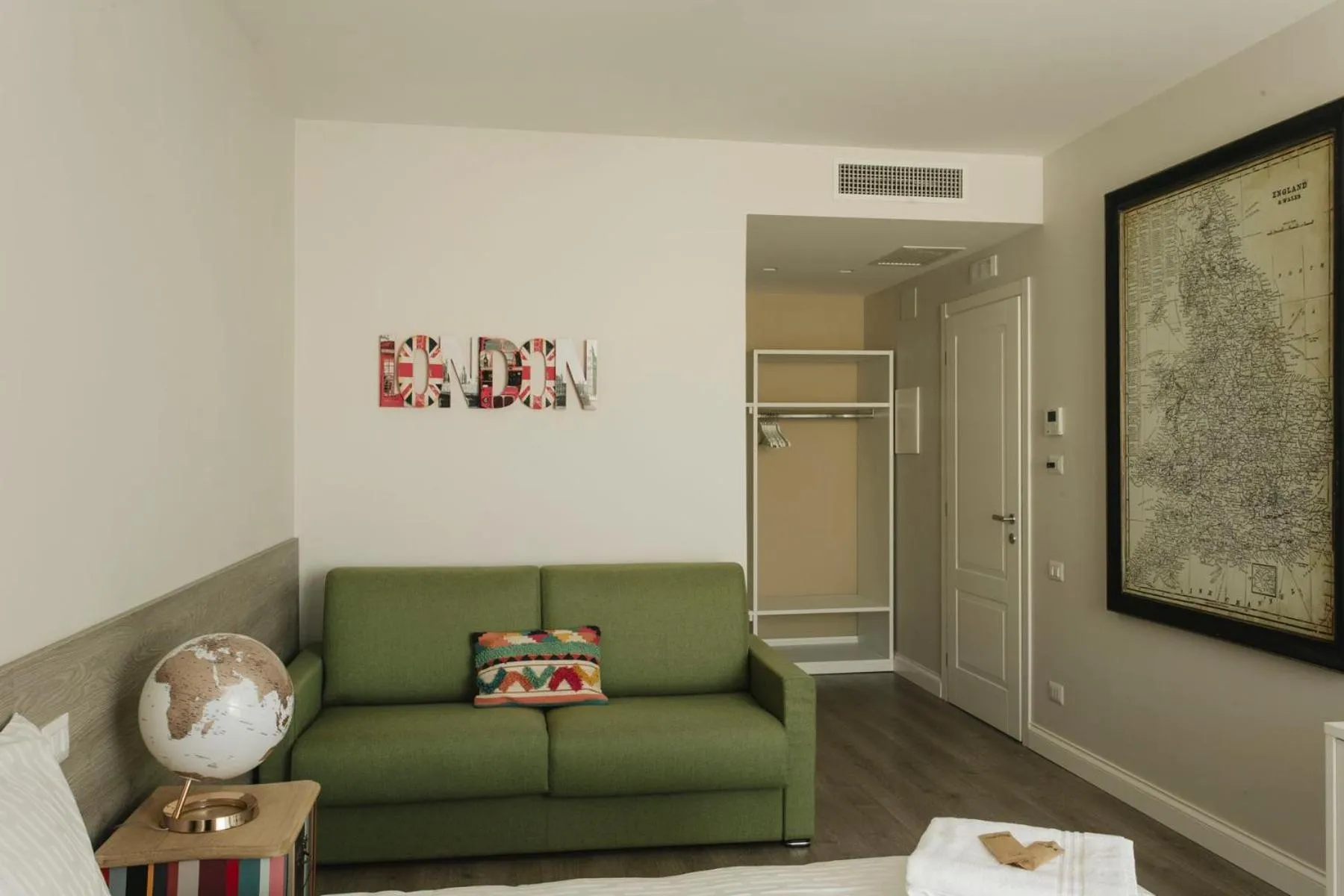 Photo of the whole room in Livingstone B&B