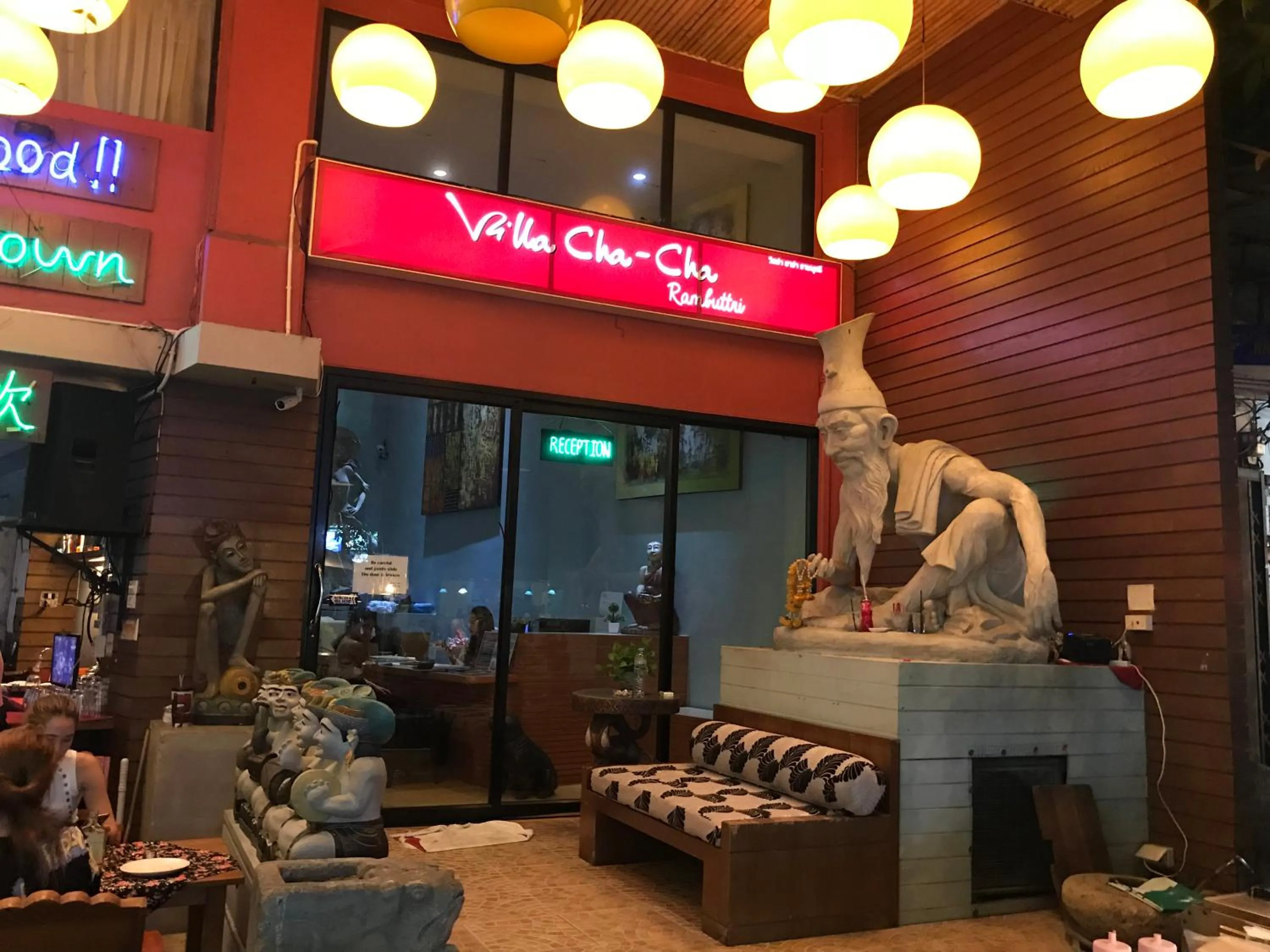 Facade/entrance in Villa Cha-Cha Khaosan Rambuttri