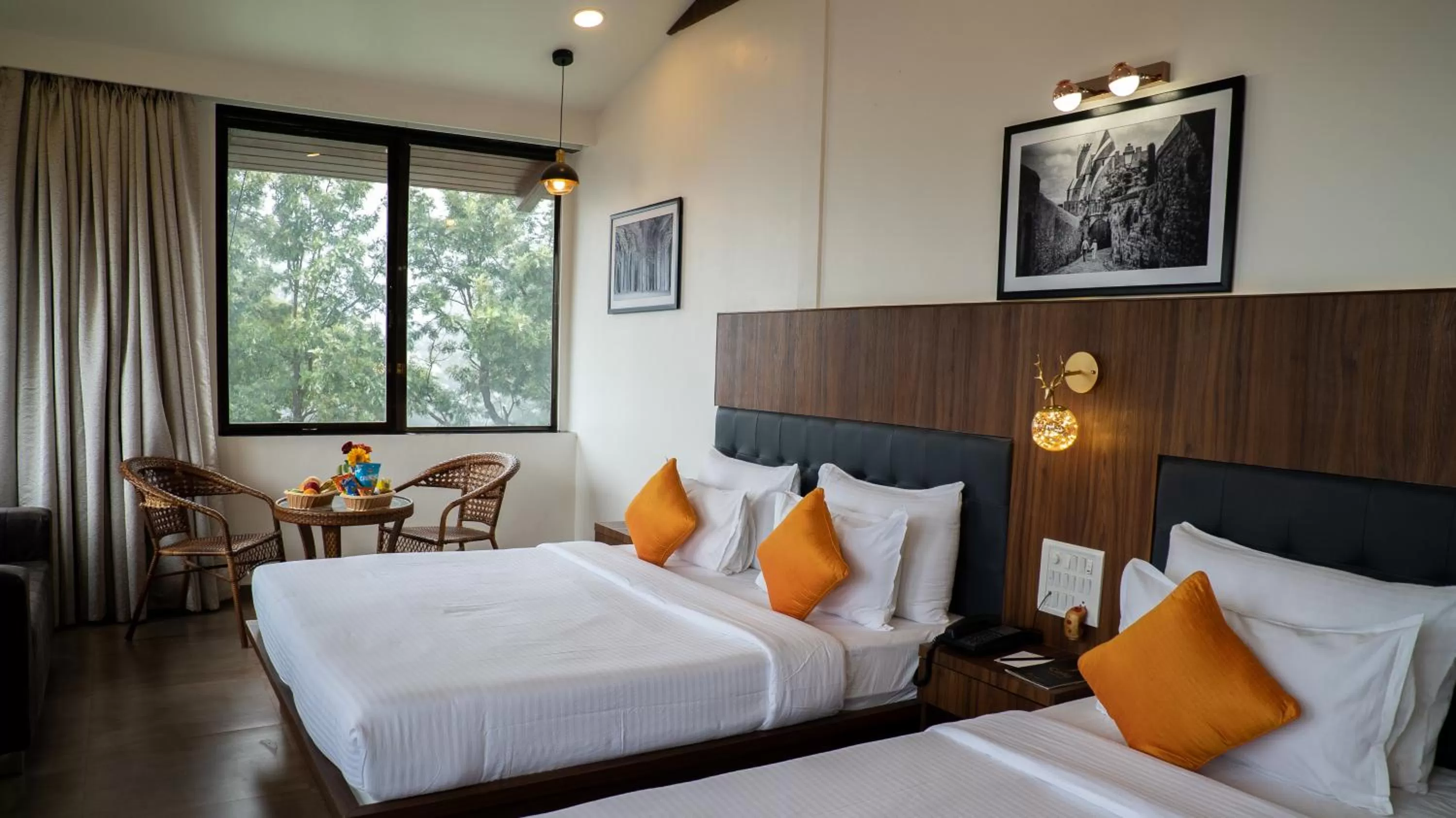 Bed in Jivanta Mahabaleshwar