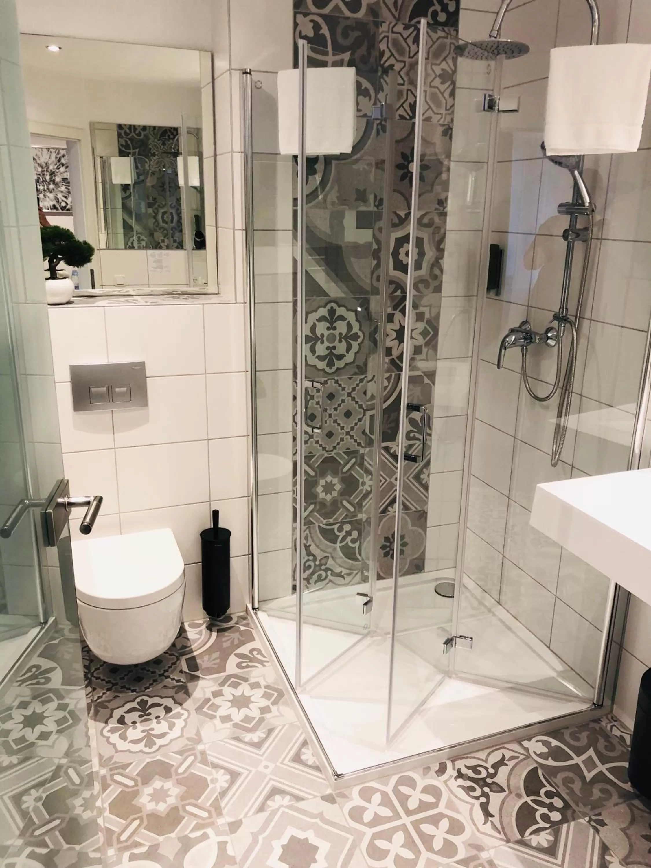 Shower in Hotel am Schloss