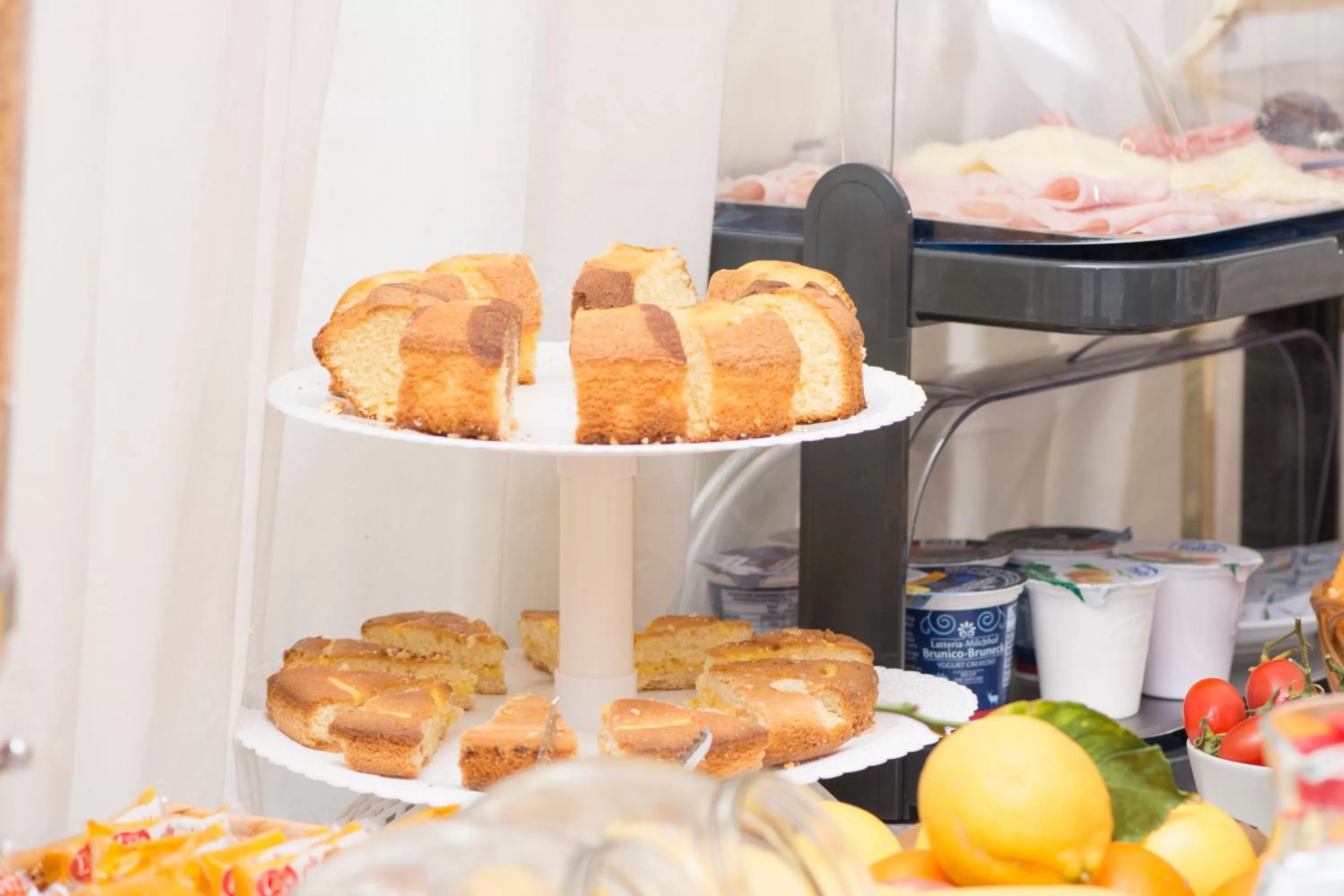 Breakfast in Hotel Fontana