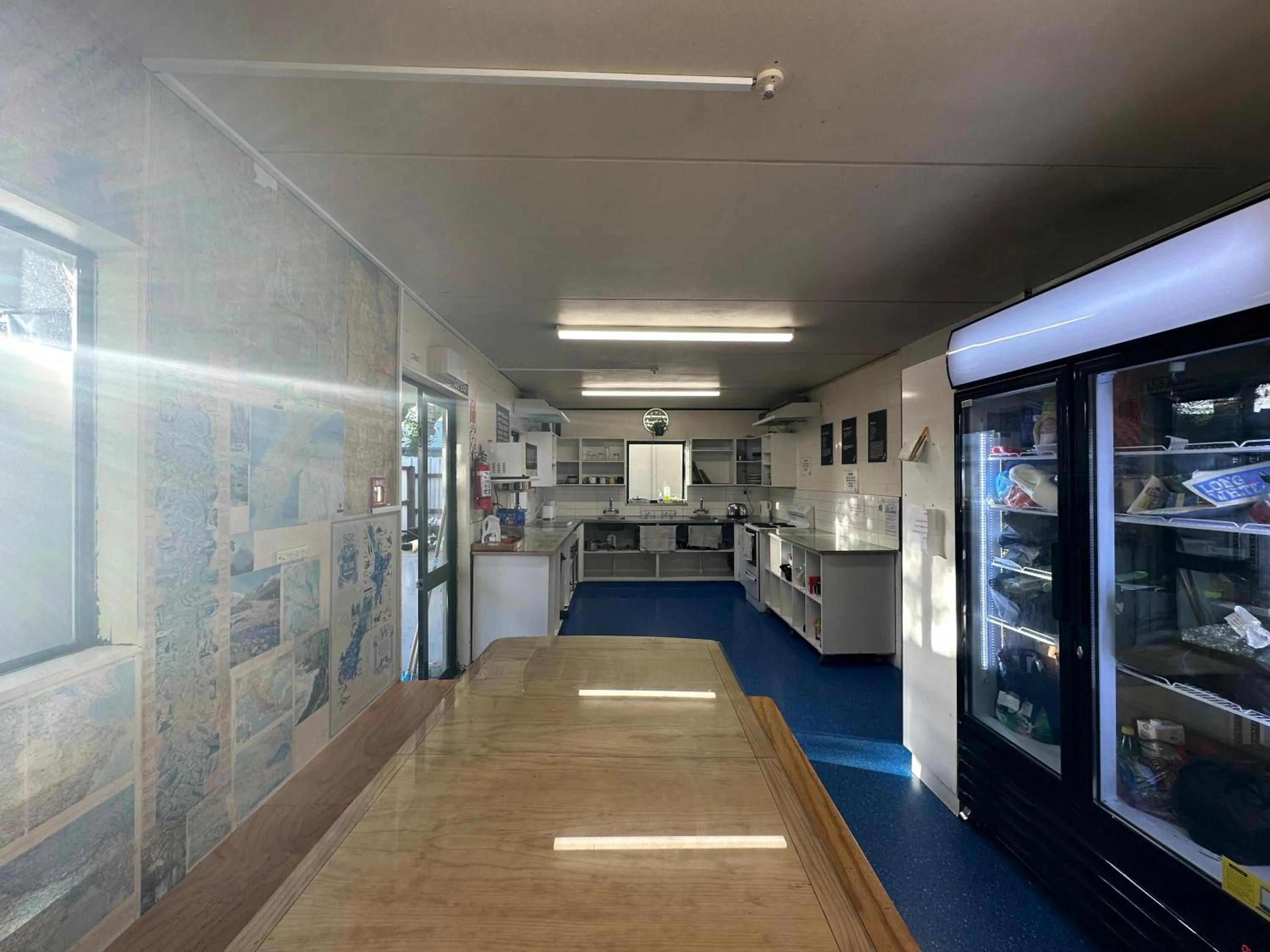 Dining area in Around The World Backpackers